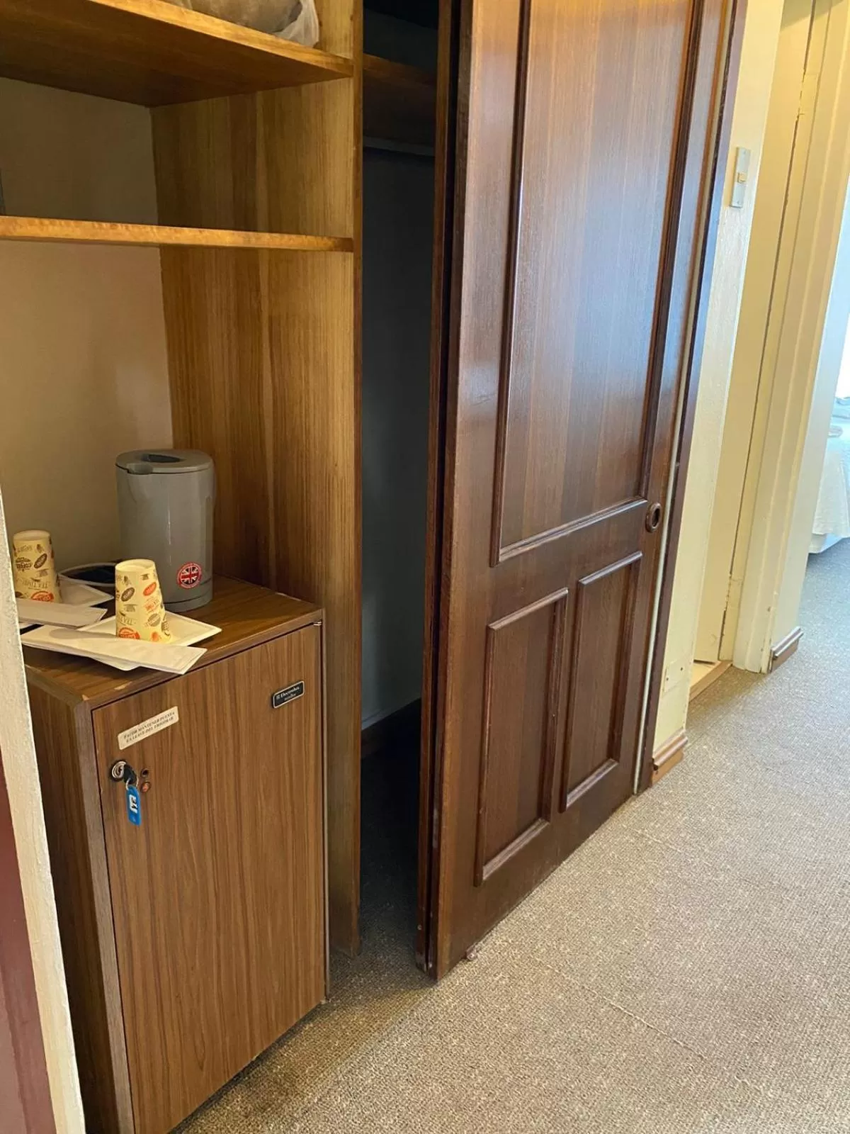 Villa del Rio Express