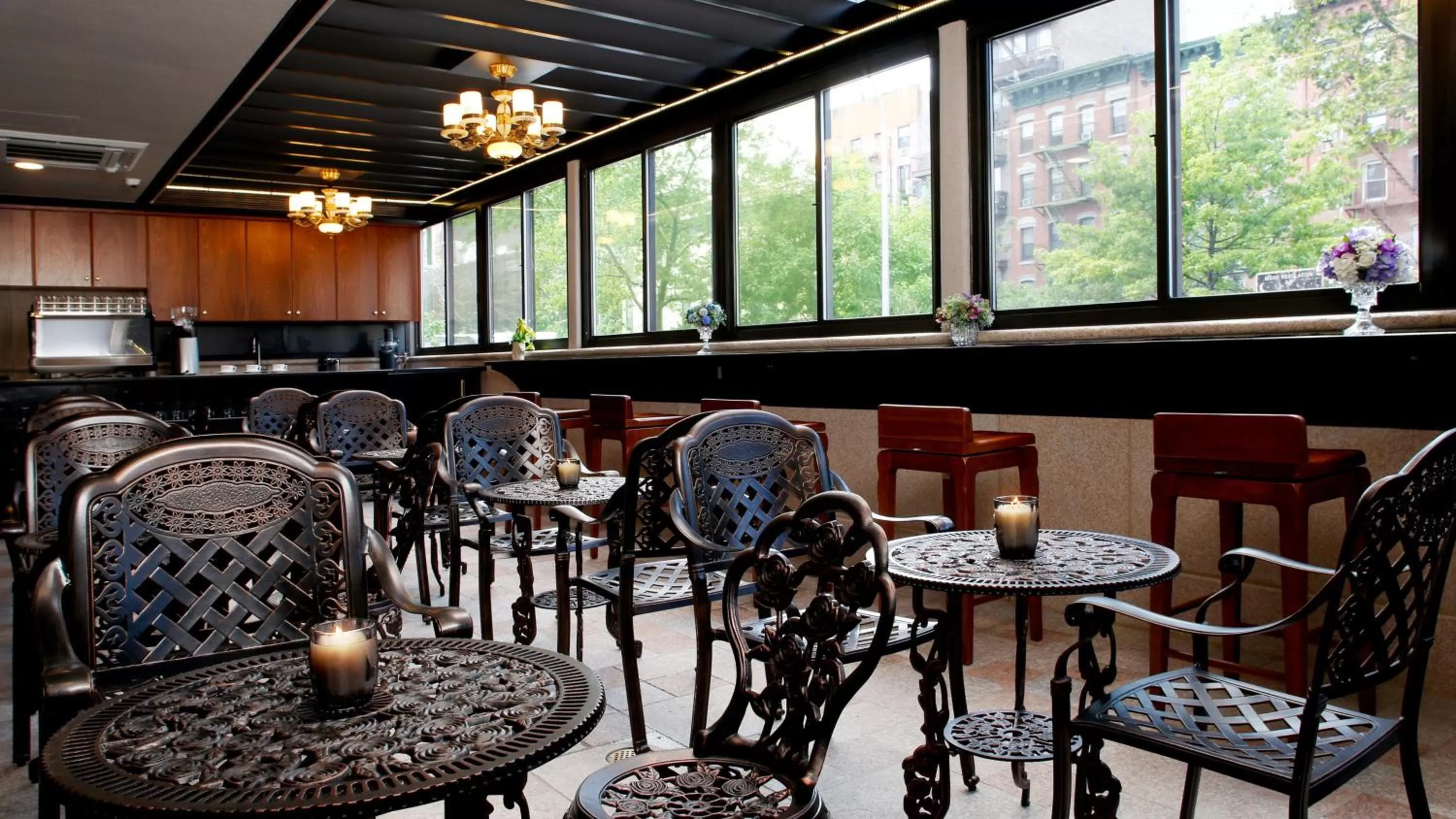 Restaurant/places to eat in The Allen Hotel