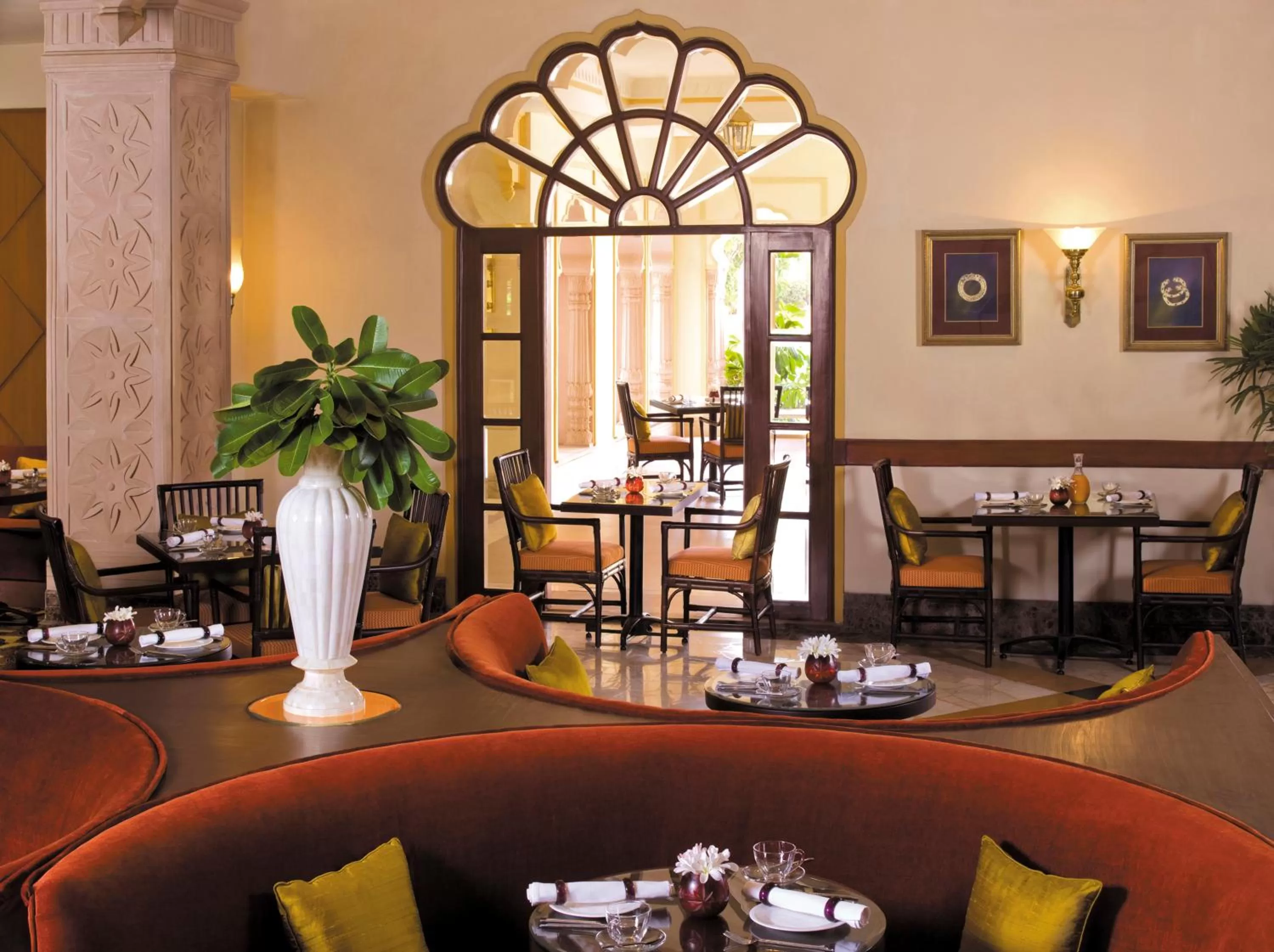 Restaurant/places to eat in Taj Hari Mahal Jodhpur