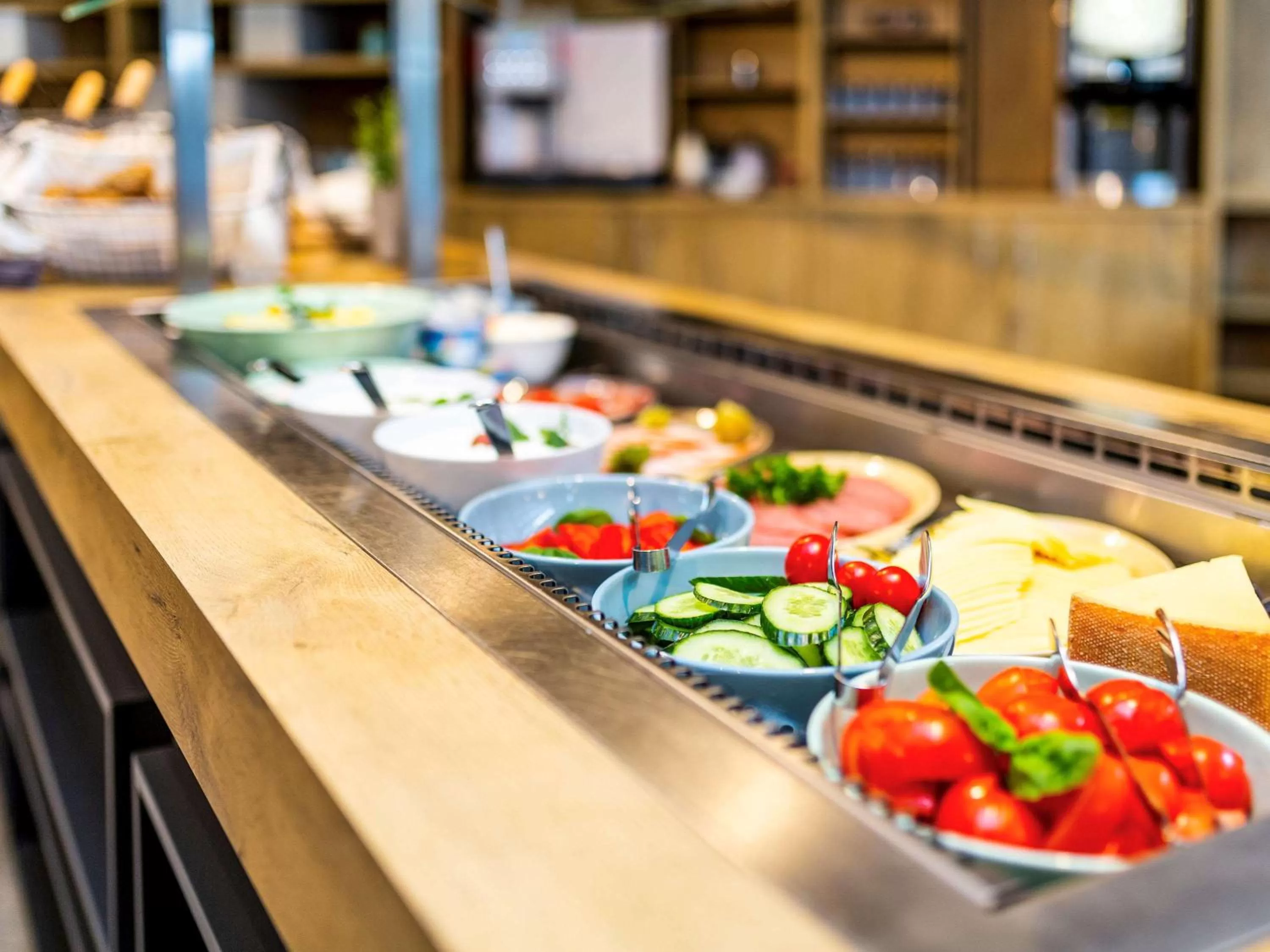 Restaurant/places to eat in ibis Hotel Hamburg St. Pauli Messe