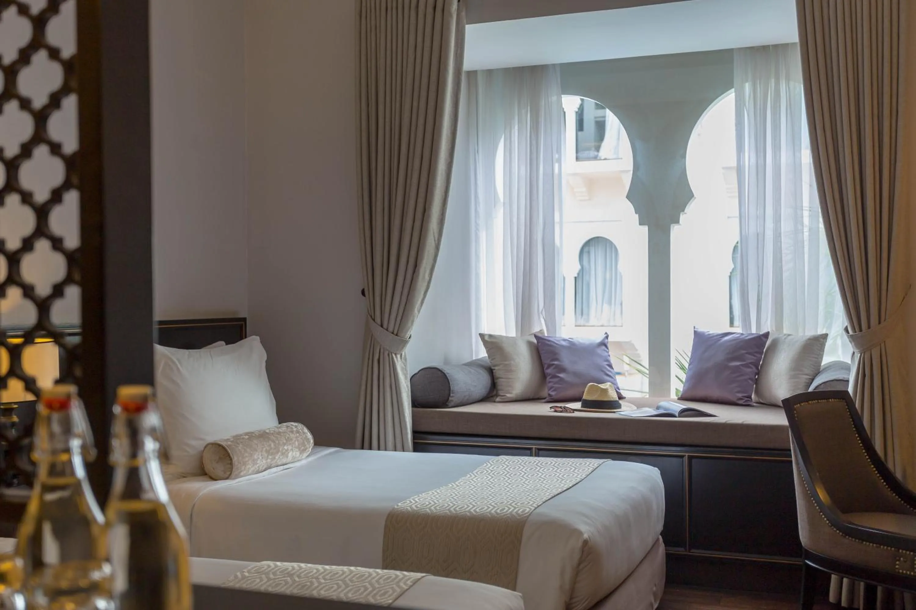 TV and multimedia, Bed in Sarai and Wander Resort