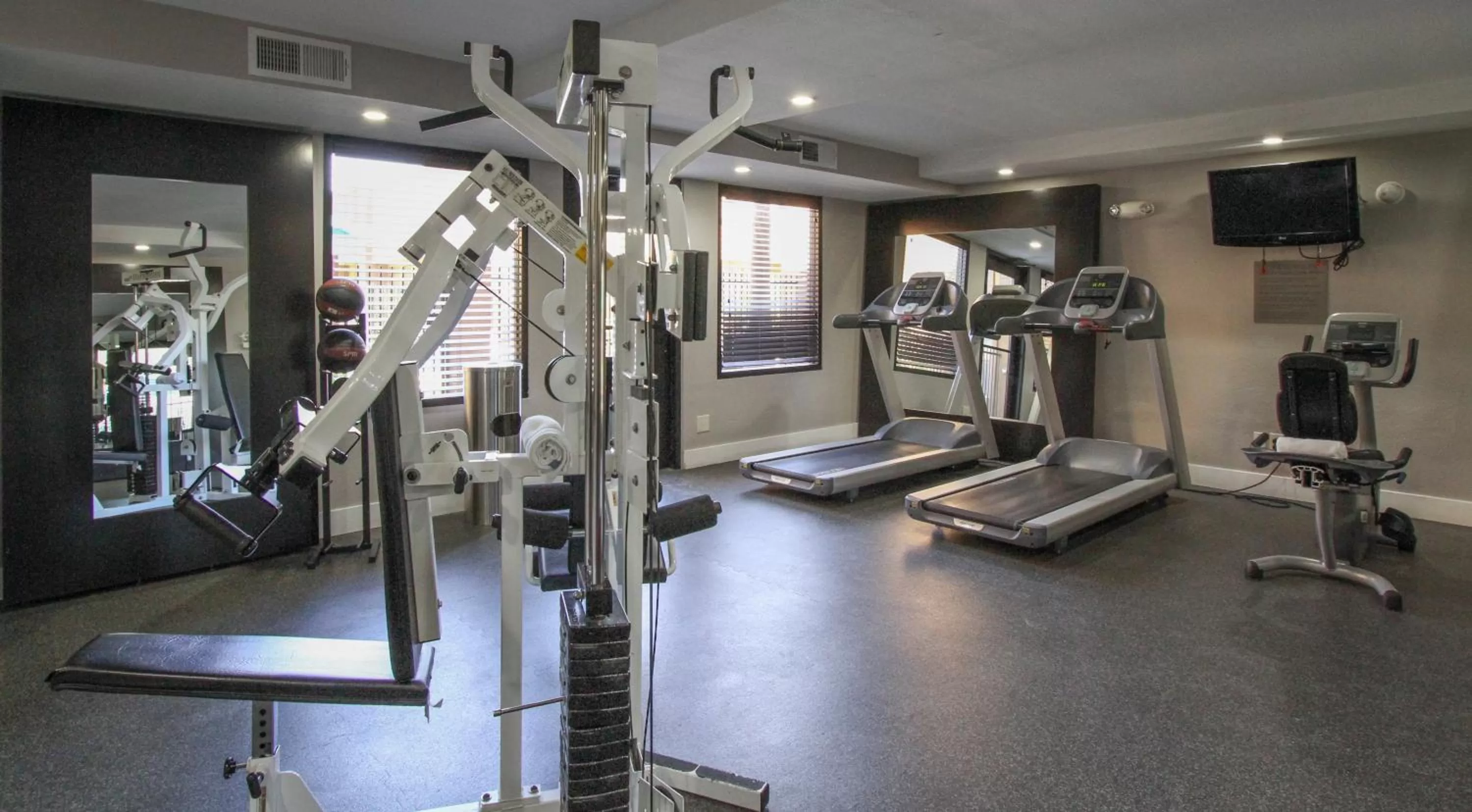 Fitness centre/facilities in GreenTree Inn & Suites Phoenix Sky Harbor