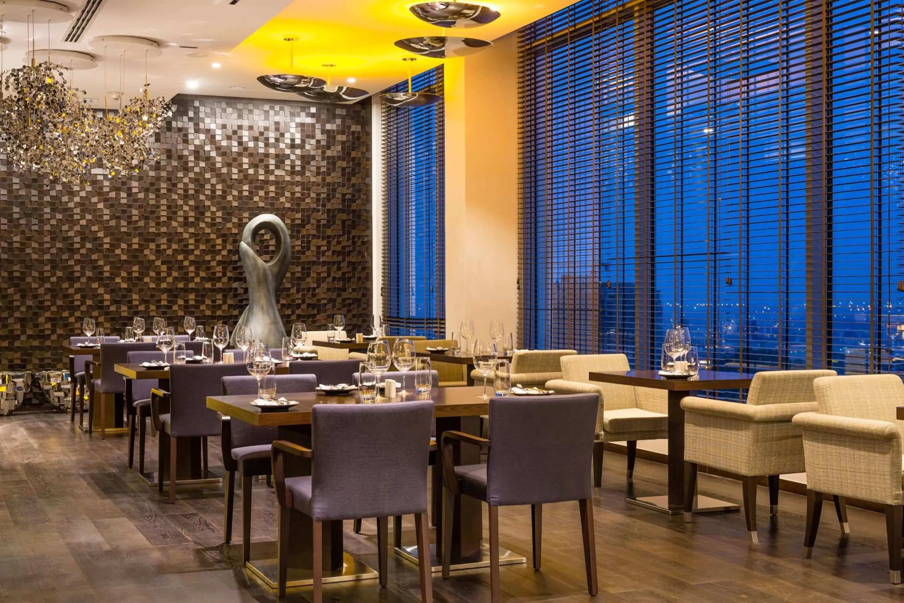 Lounge or bar in Radisson Blu Hotel, Nairobi Upper Hill