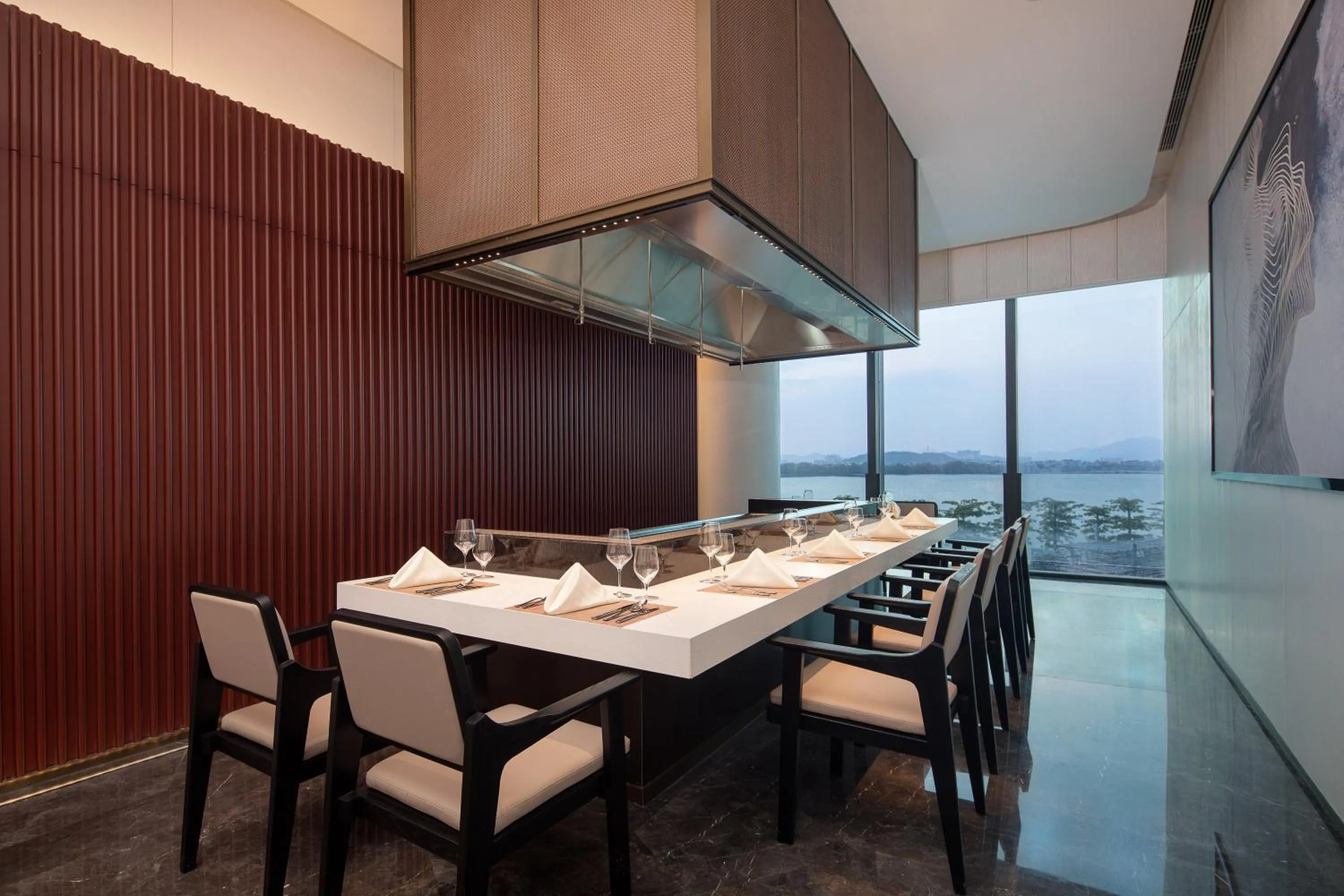 Restaurant/places to eat in Crowne Plaza Chaozhou Riverside by IHG