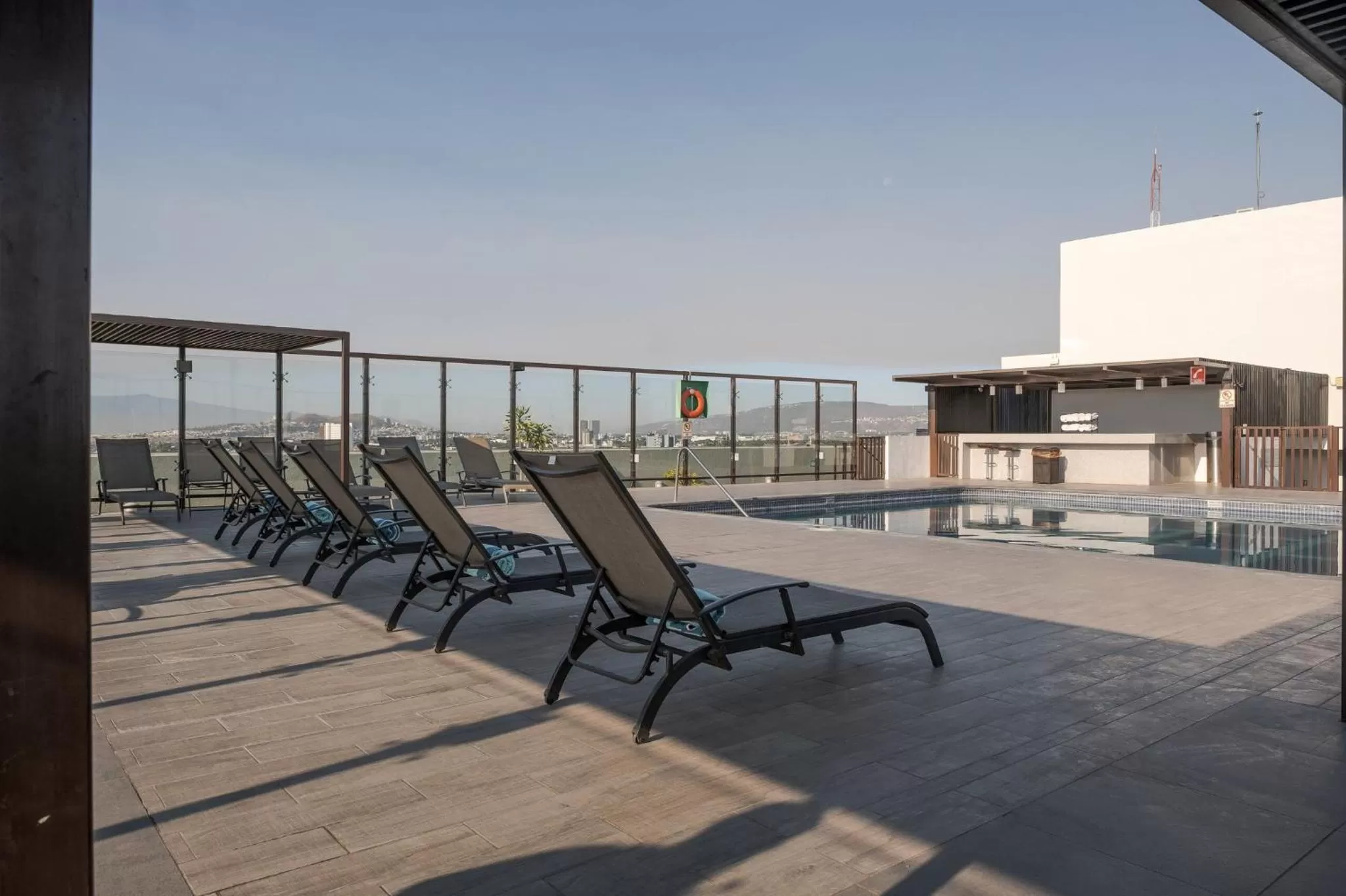 Swimming pool in Holiday Inn Guadalajara Select by IHG