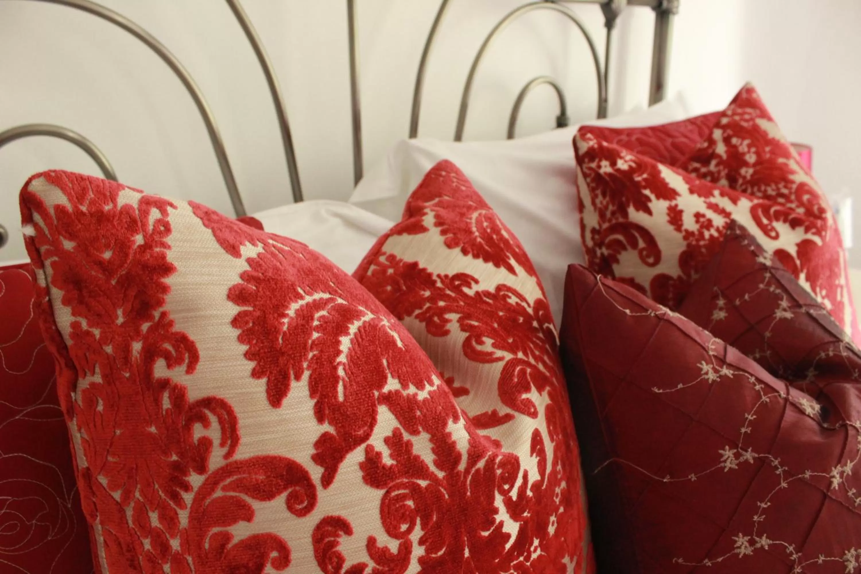 King En-suite - single occupancy - Breakfast Included - NOT Pet Friendly in Kings Head Inn