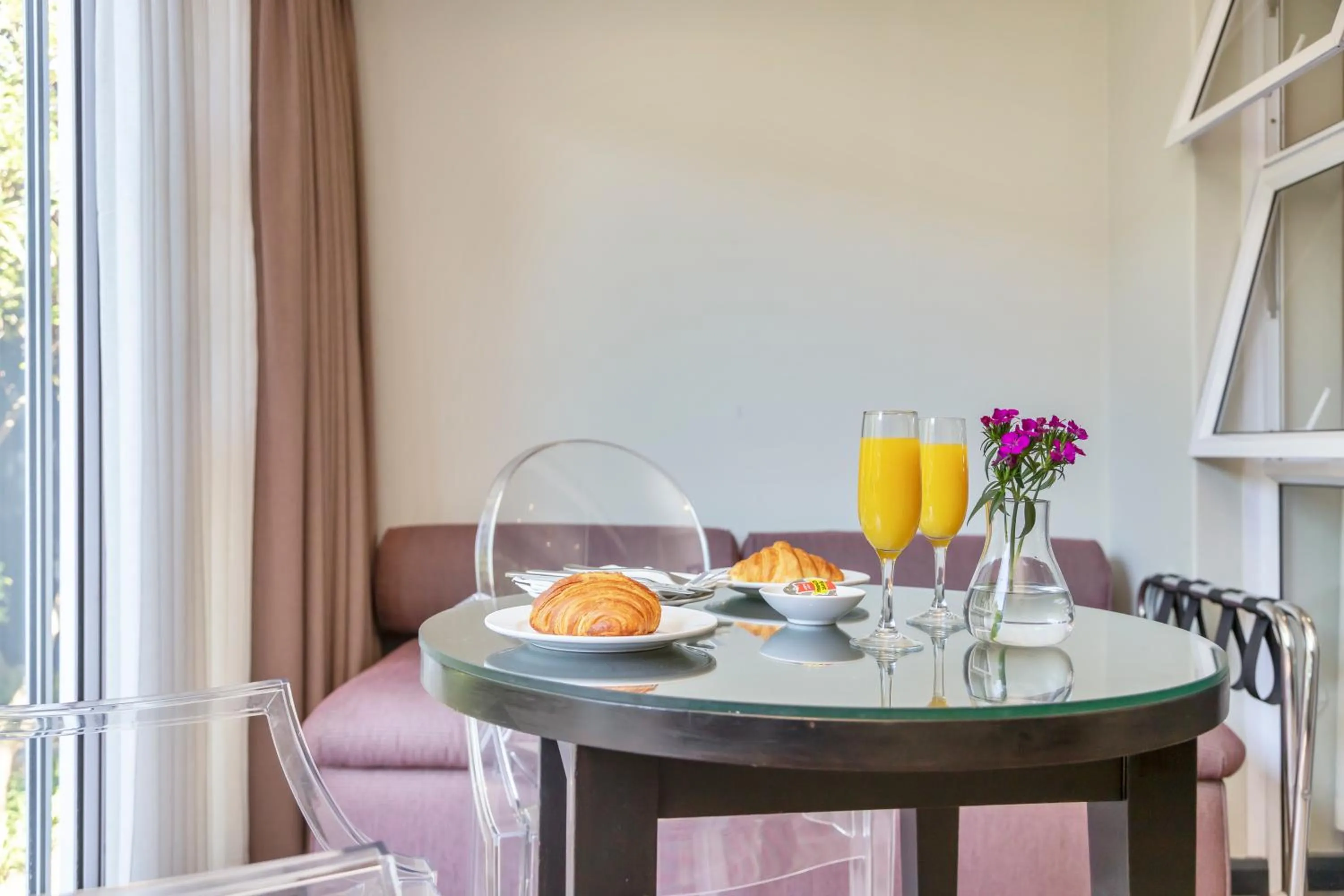 Living room in O on Kloof Boutique Hotel & Spa