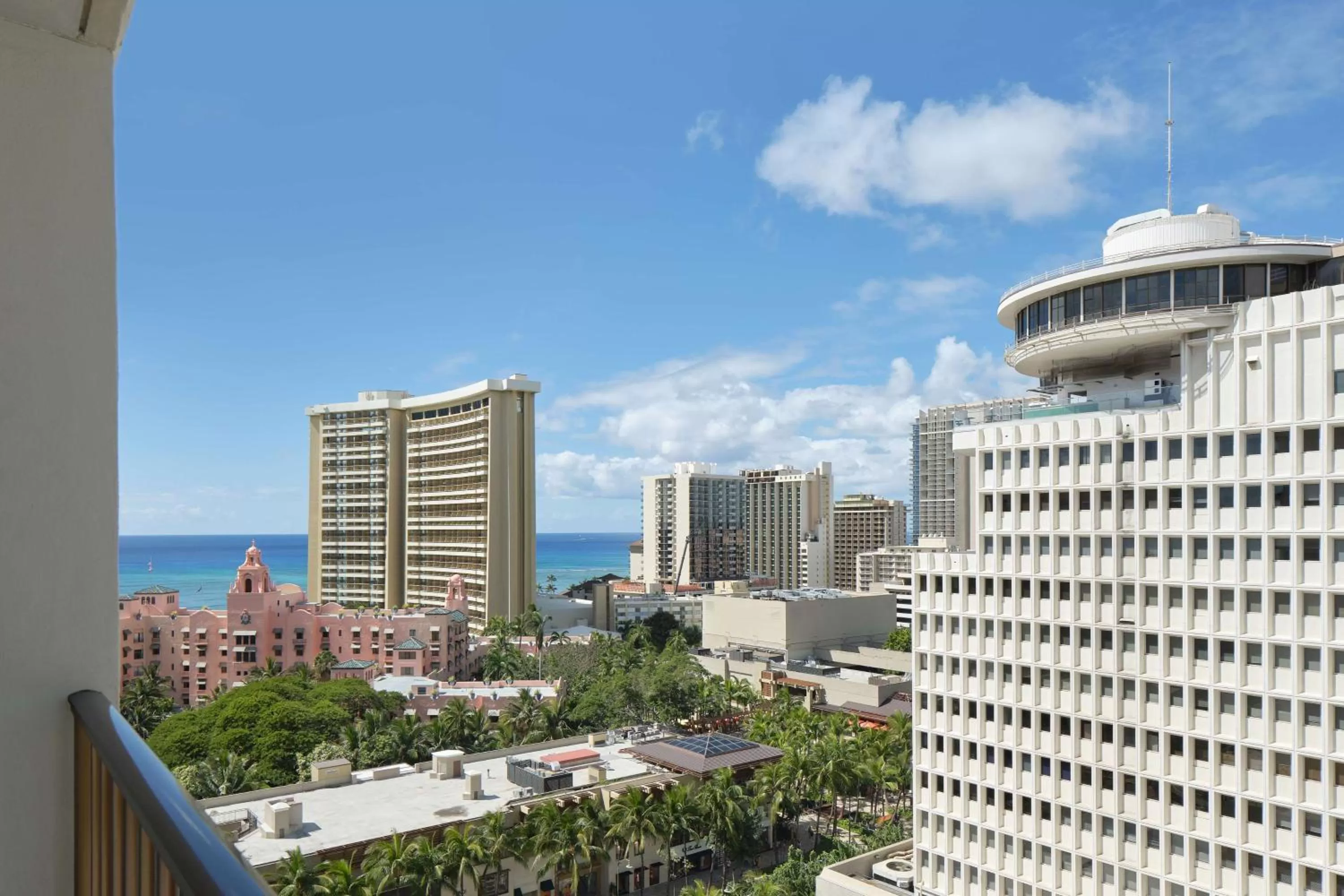 Photo of the whole room in OUTRIGGER Waikiki Beachcomber Hotel