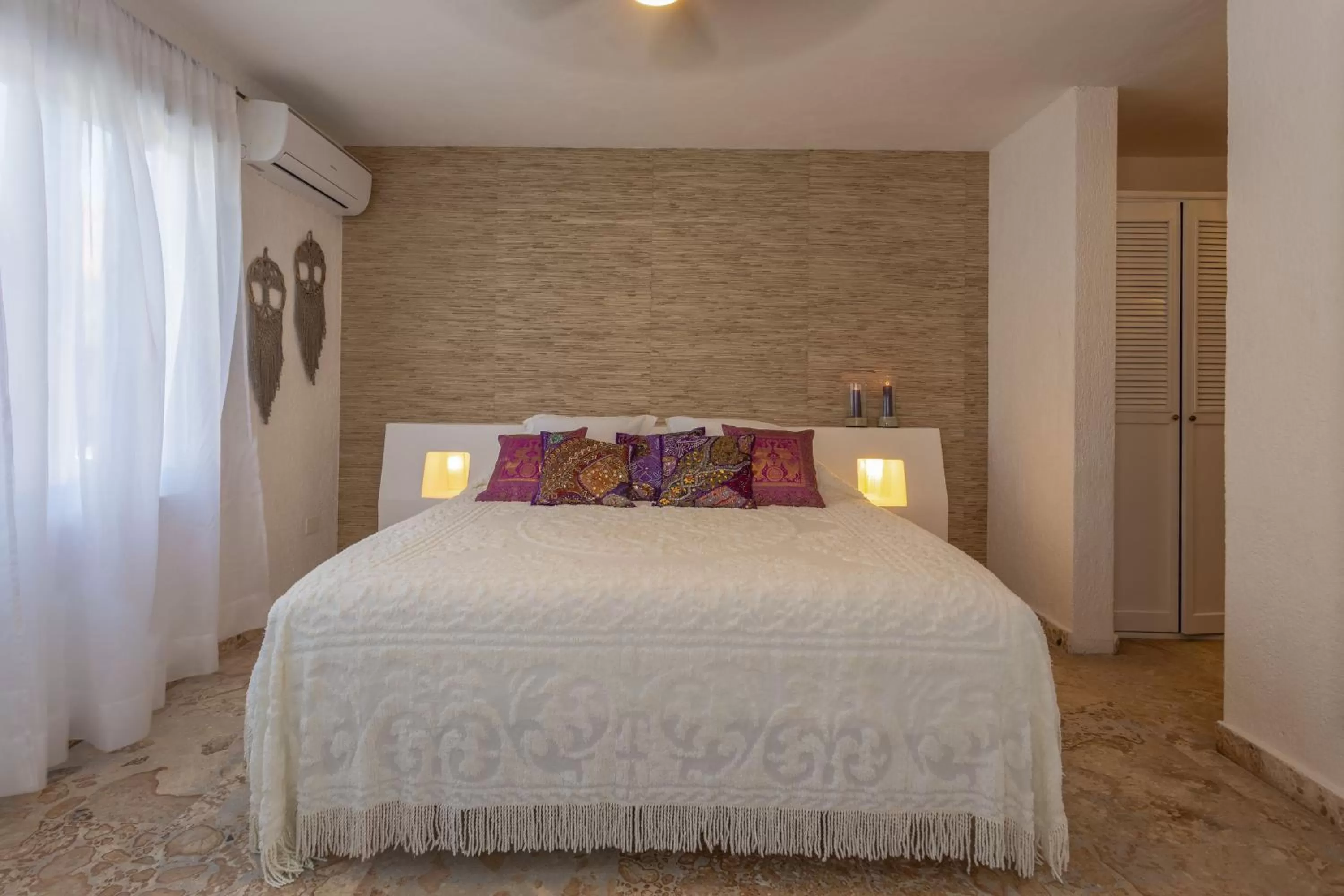 Bedroom, Bed in Lotus Beach Hotel - Adults Only