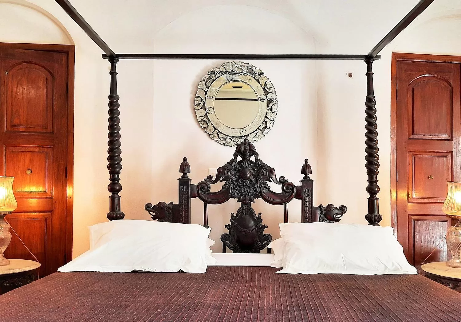 Decorative detail, Bed in Saratha Vilas Chettinad