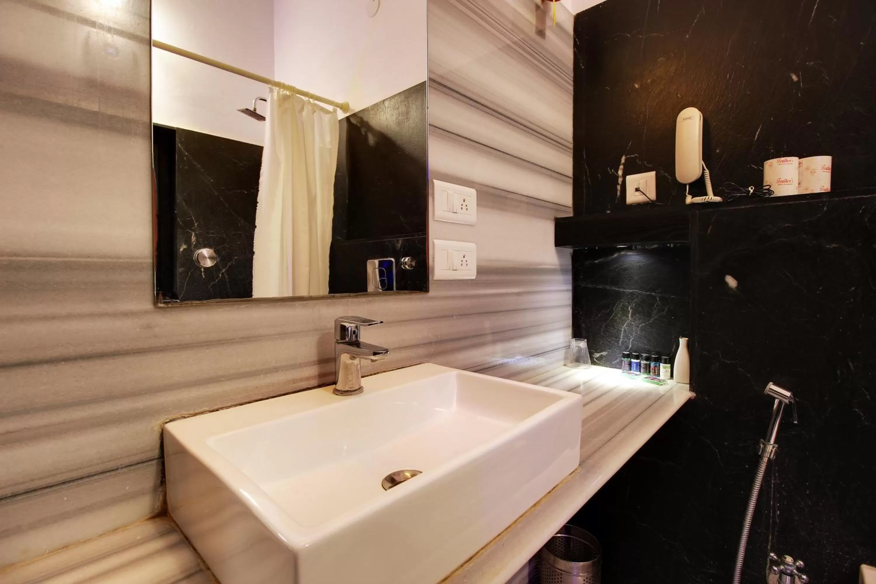 Bathroom in Panna Vilas - A Lake Facing Boutique Hotel