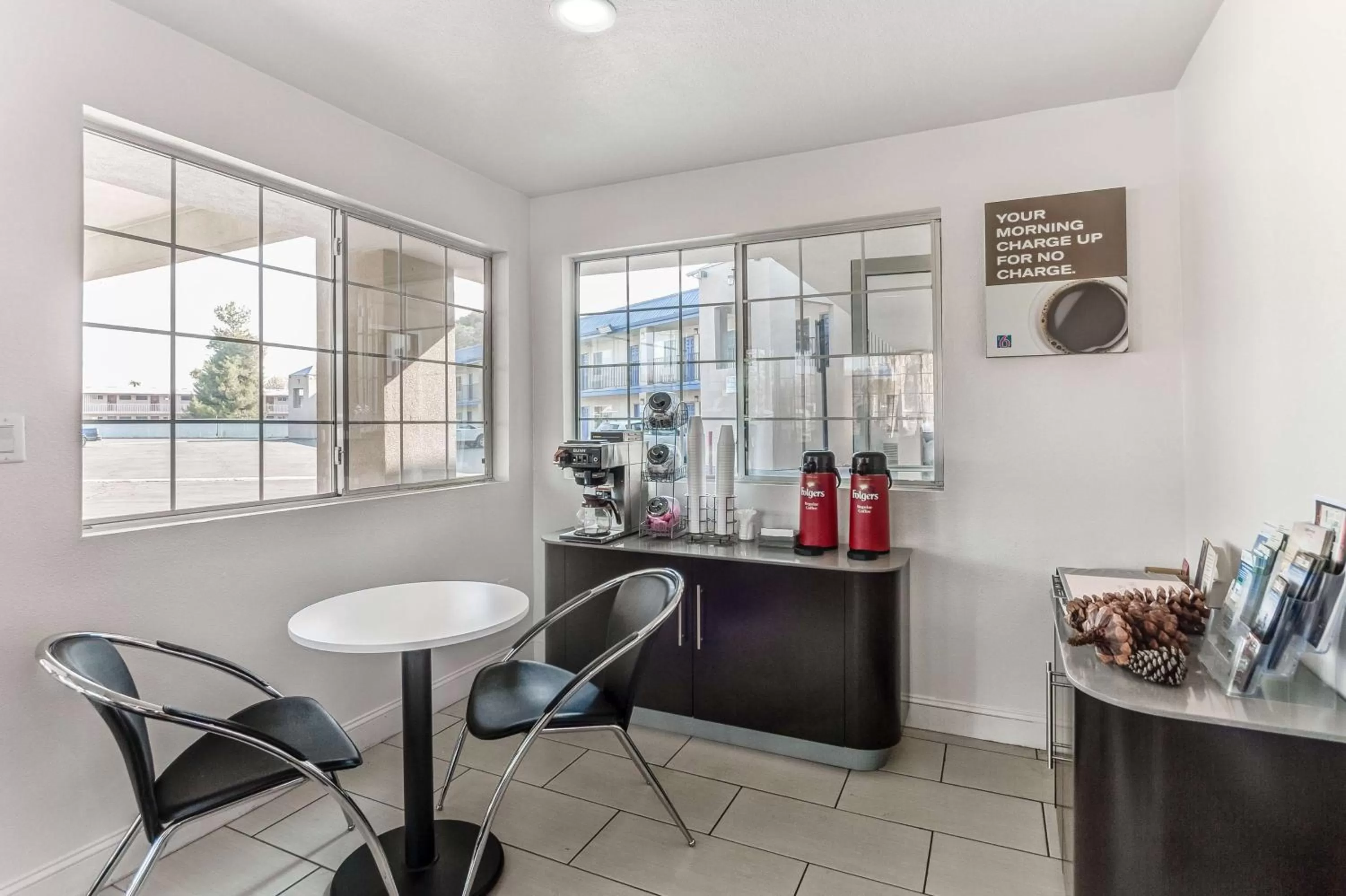 Lobby or reception in Motel 6-Visalia, CA