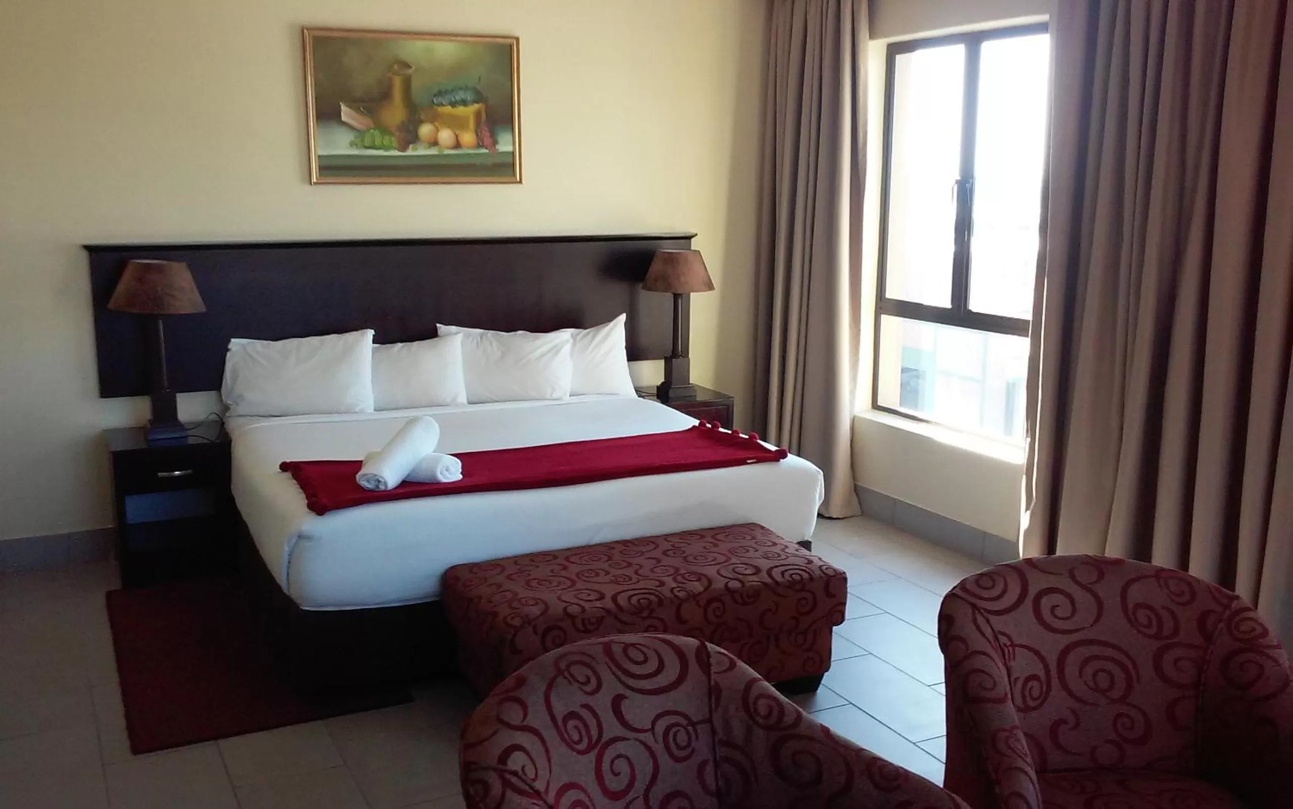 Bedroom, Bed in Grange Gardens Hotel