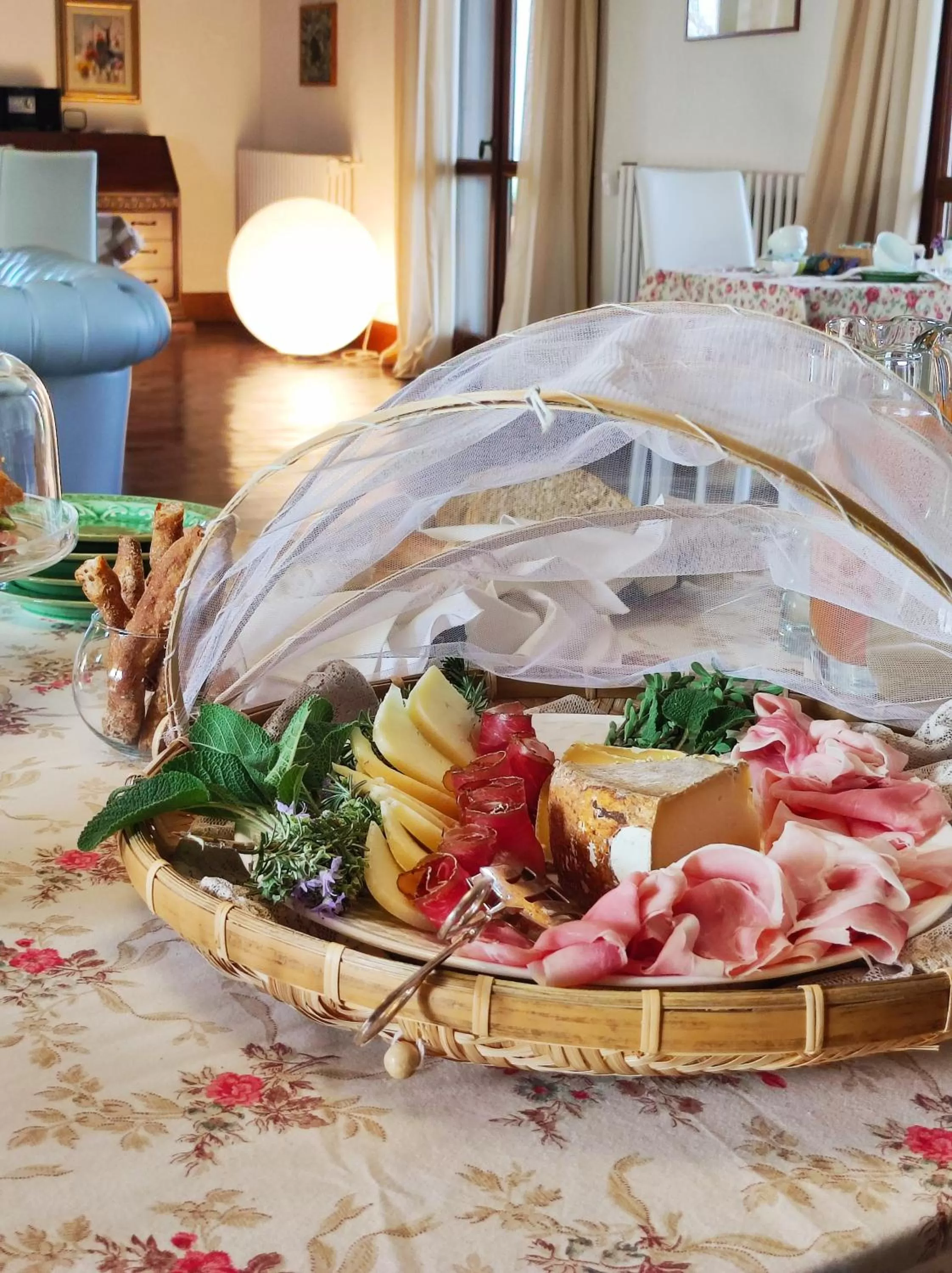 Breakfast in Villa Pieve