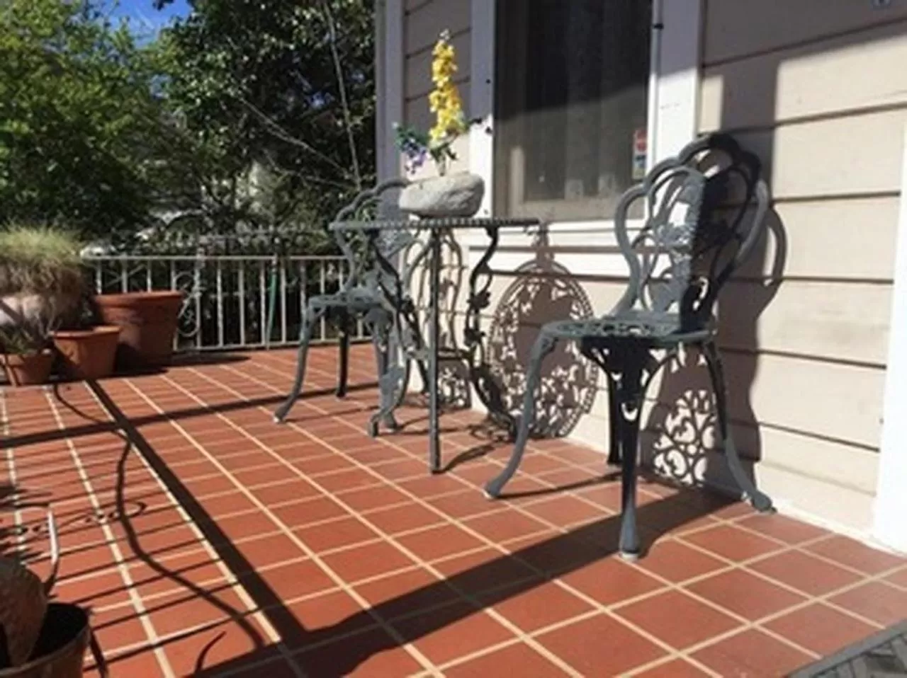 Balcony/Terrace in Bradford Place Inn (California)