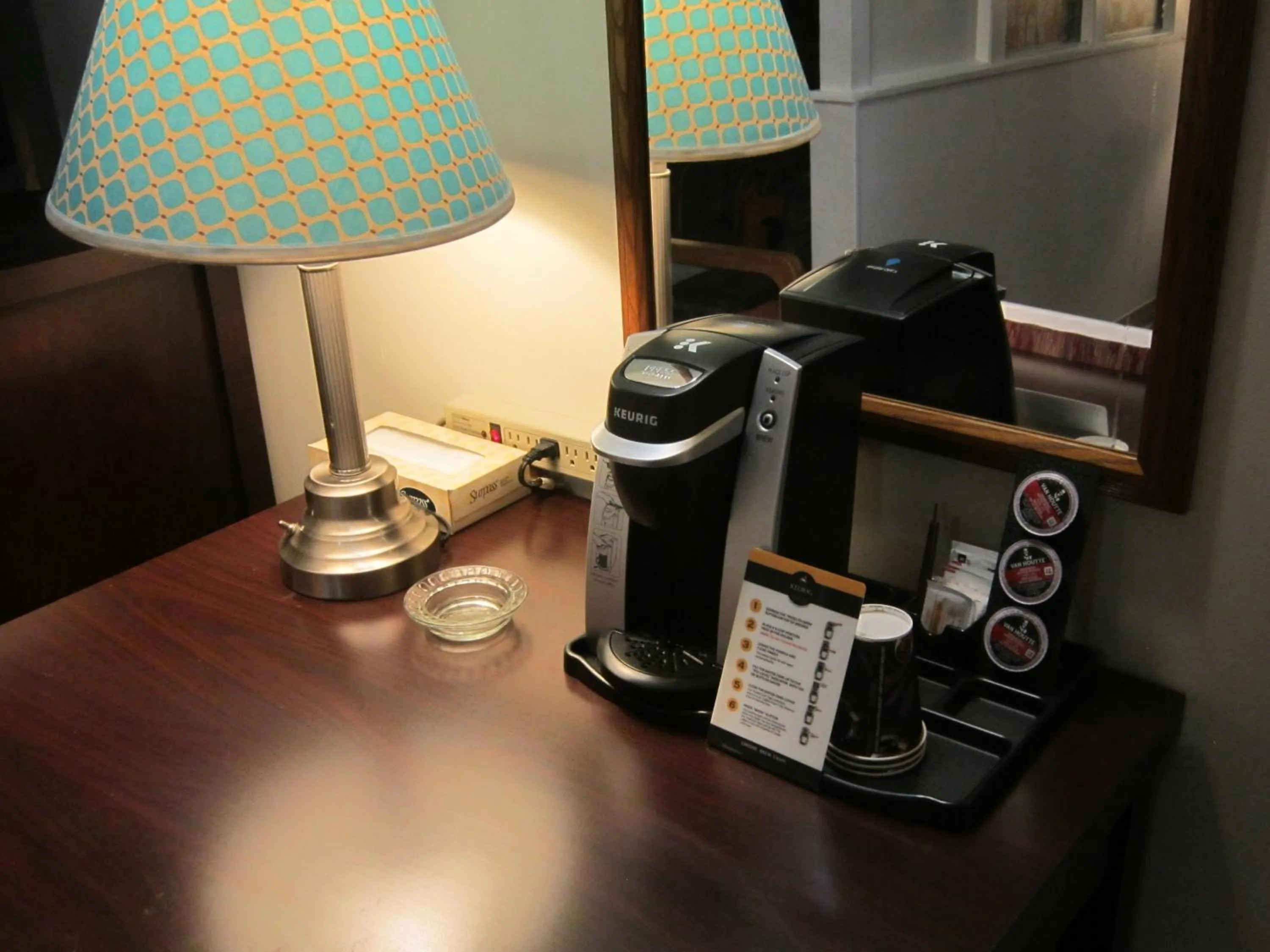 bunk bed in Battlefords Inn