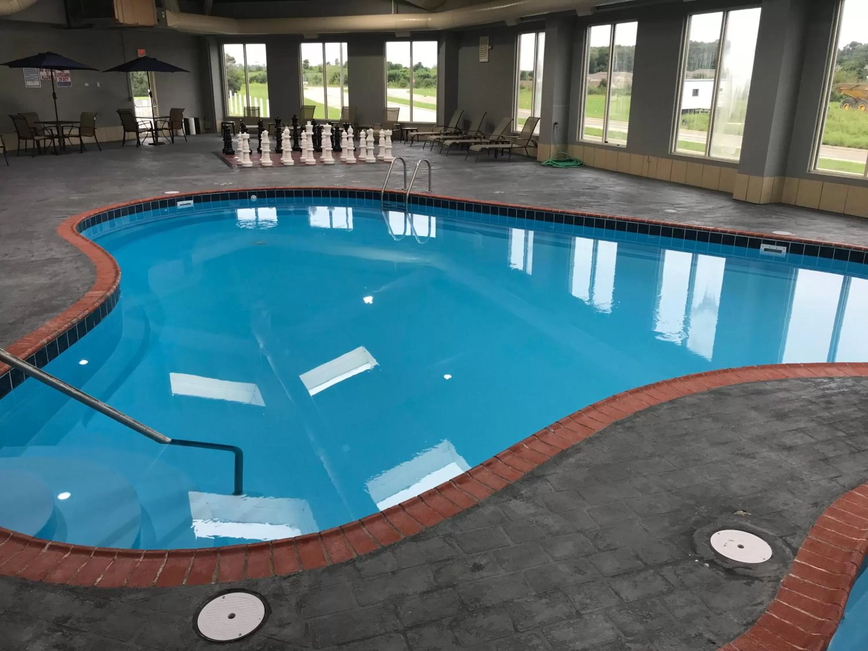 Swimming pool in Quality Inn and Conference Center