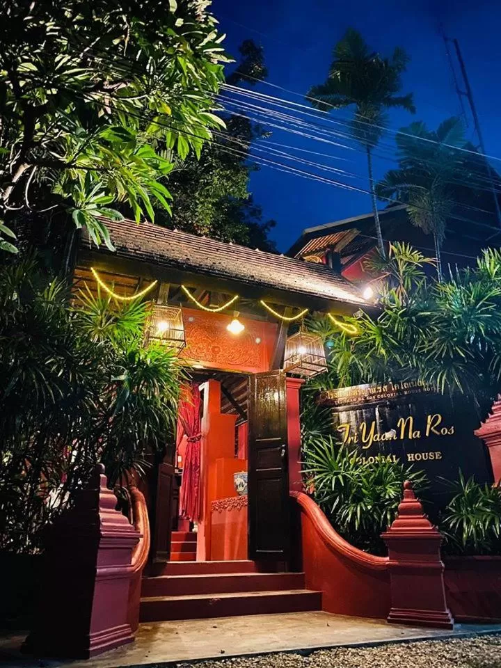 Tri Yaan Na Ros Colonial House