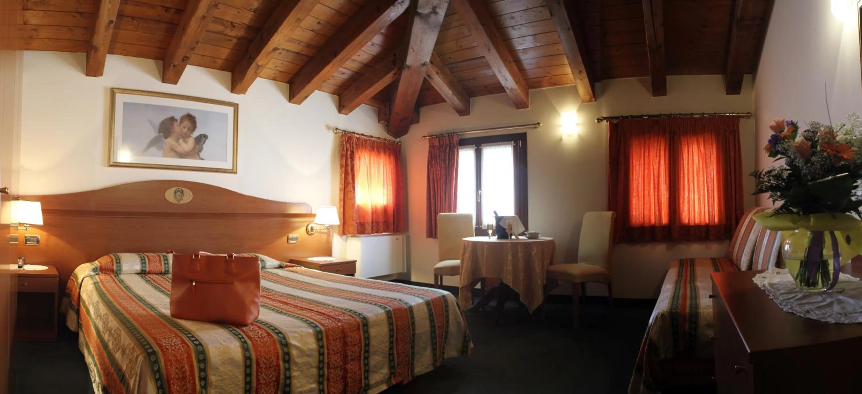 Bed in Hotel Antico Moro