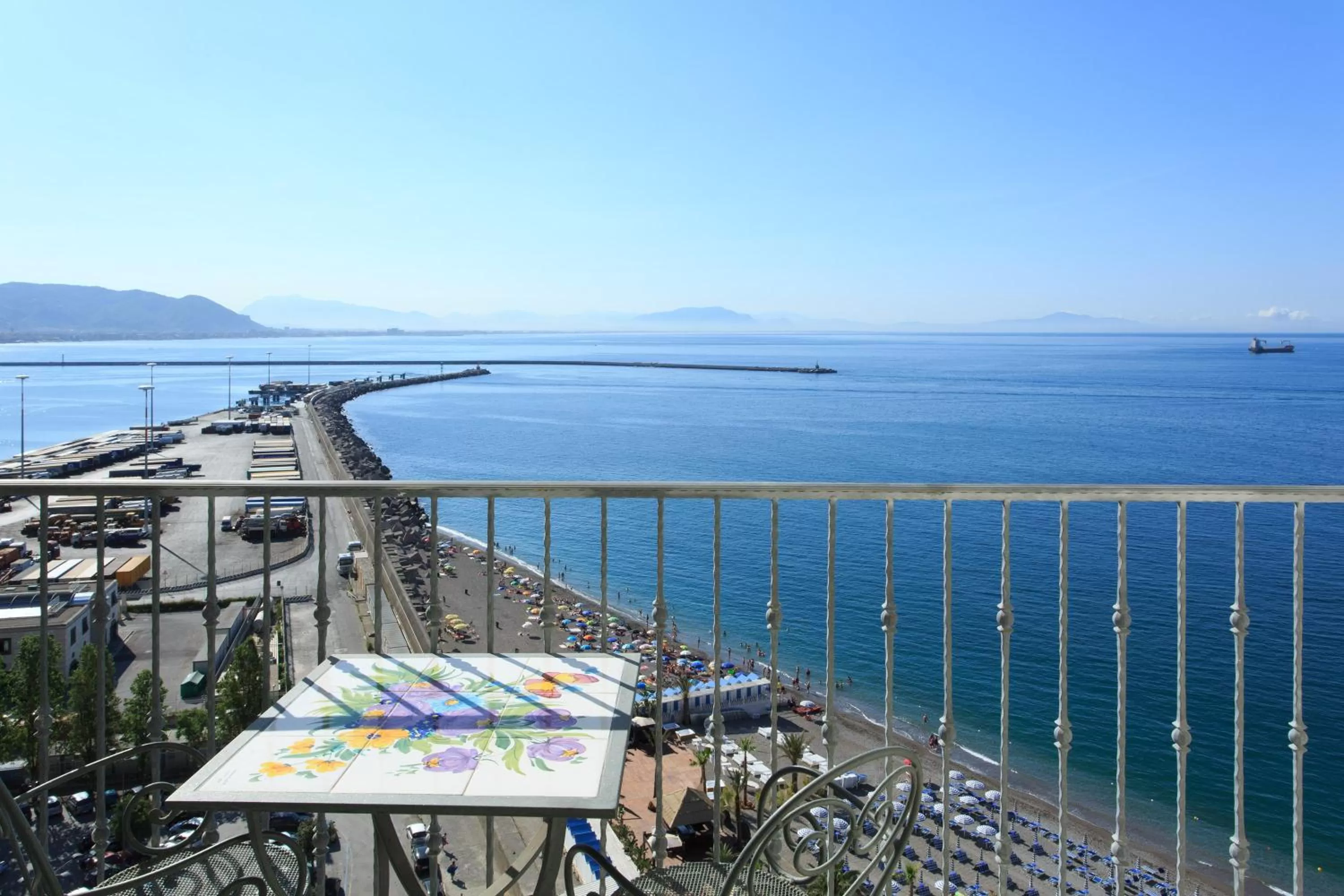 Balcony/Terrace in Lloyd's Baia Hotel