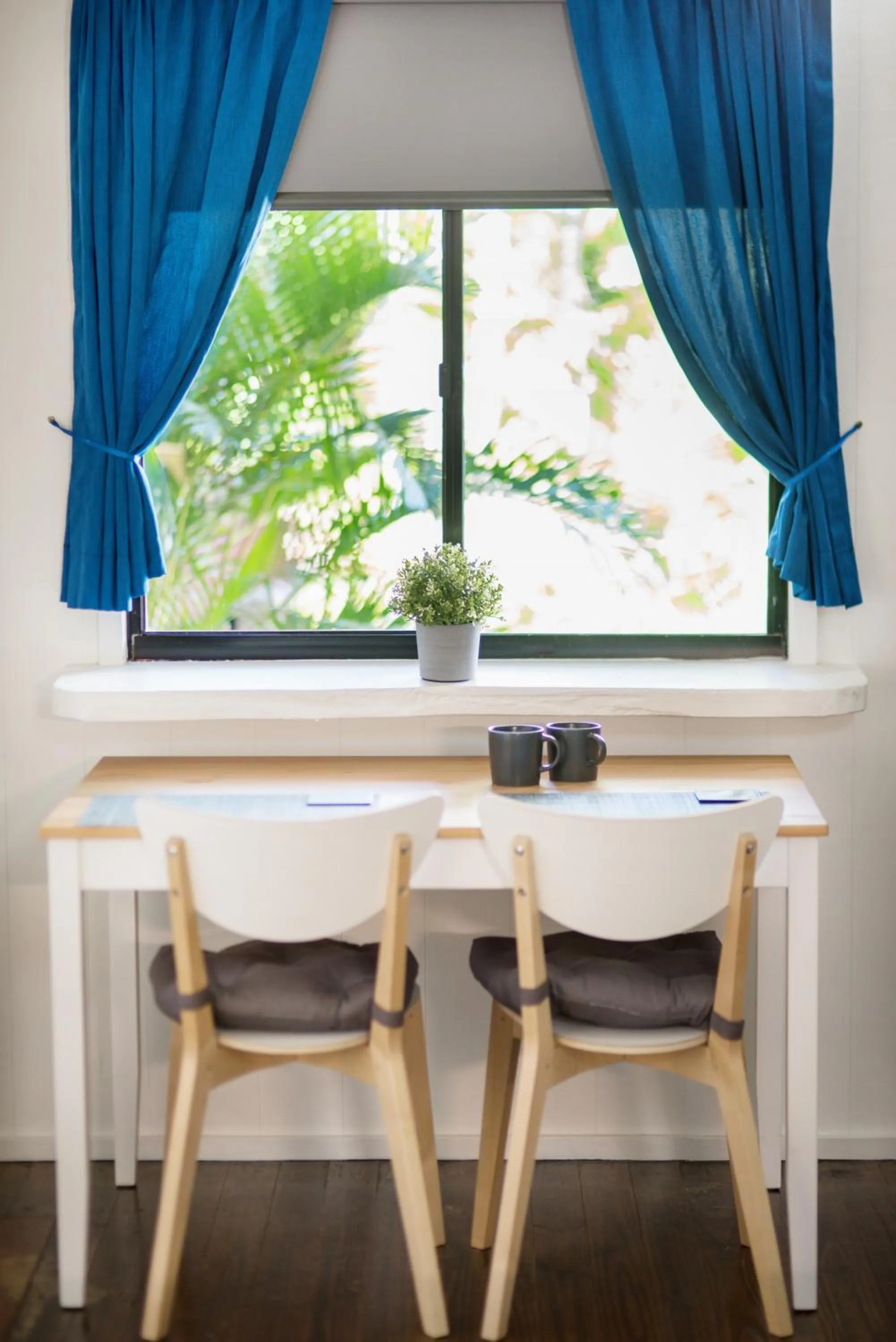 Seating area in Airlie Beach Magnums - Adults Only