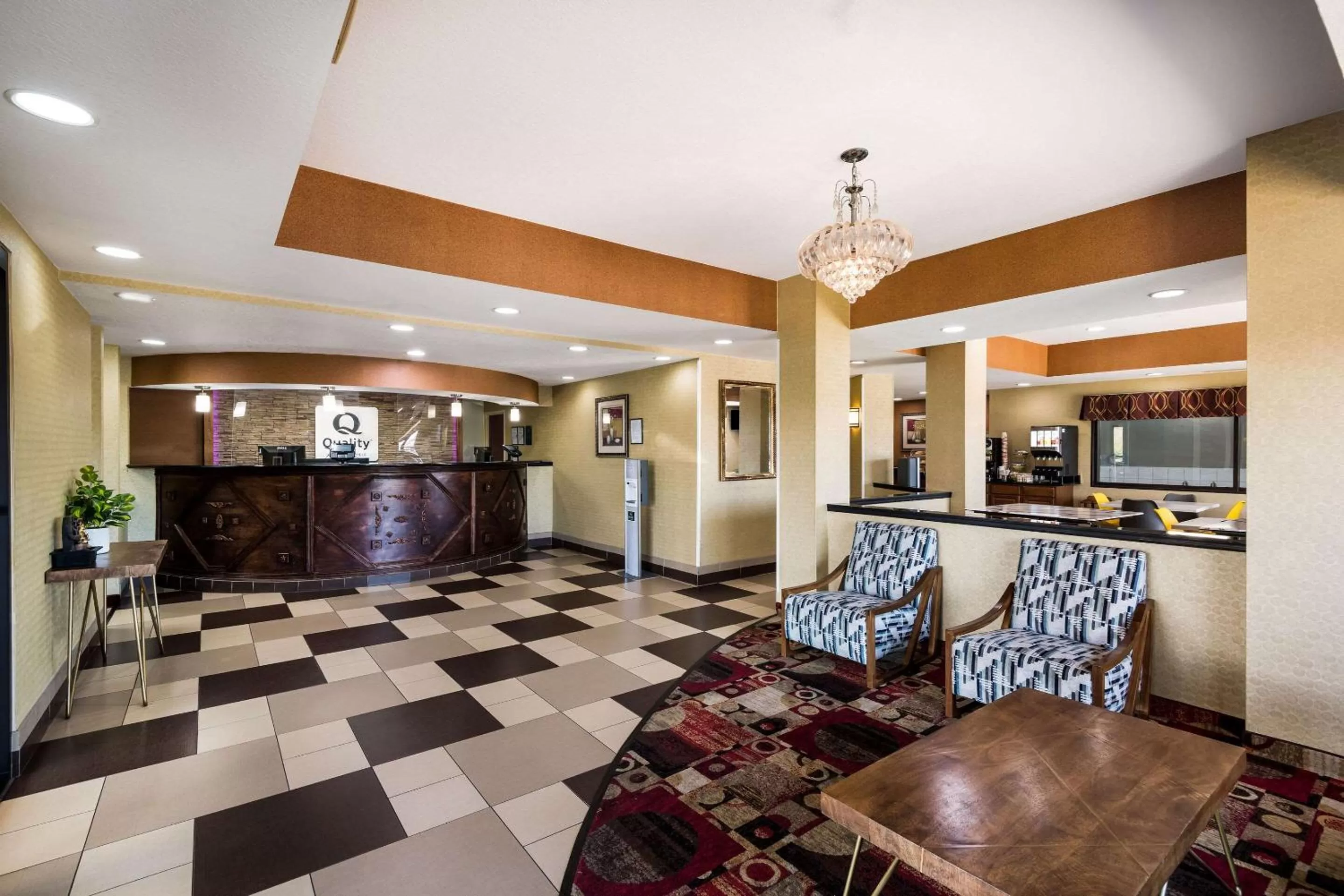 Lobby or reception in Quality Inn Des Moines North