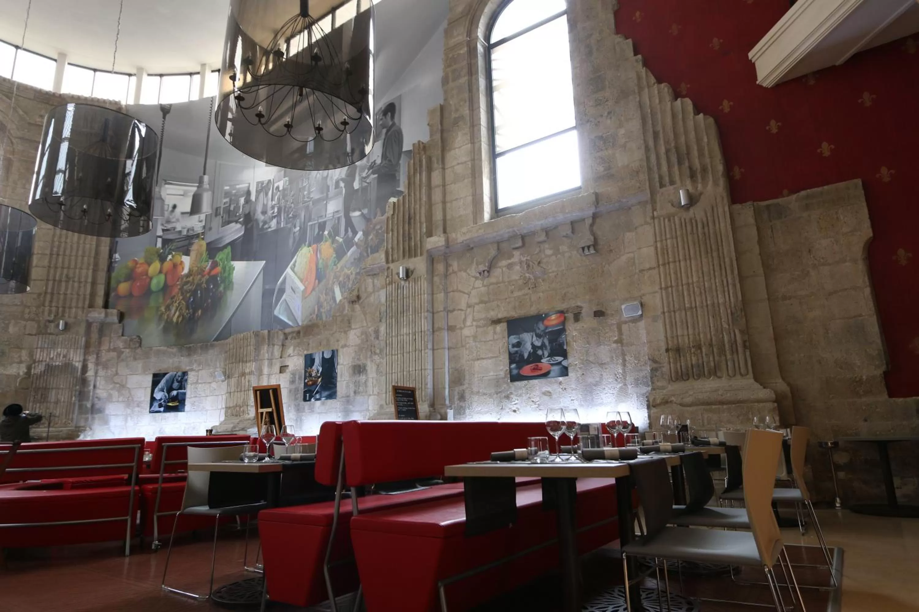 Restaurant/places to eat in Hotel De Bourbon Grand Hotel Mercure Bourges