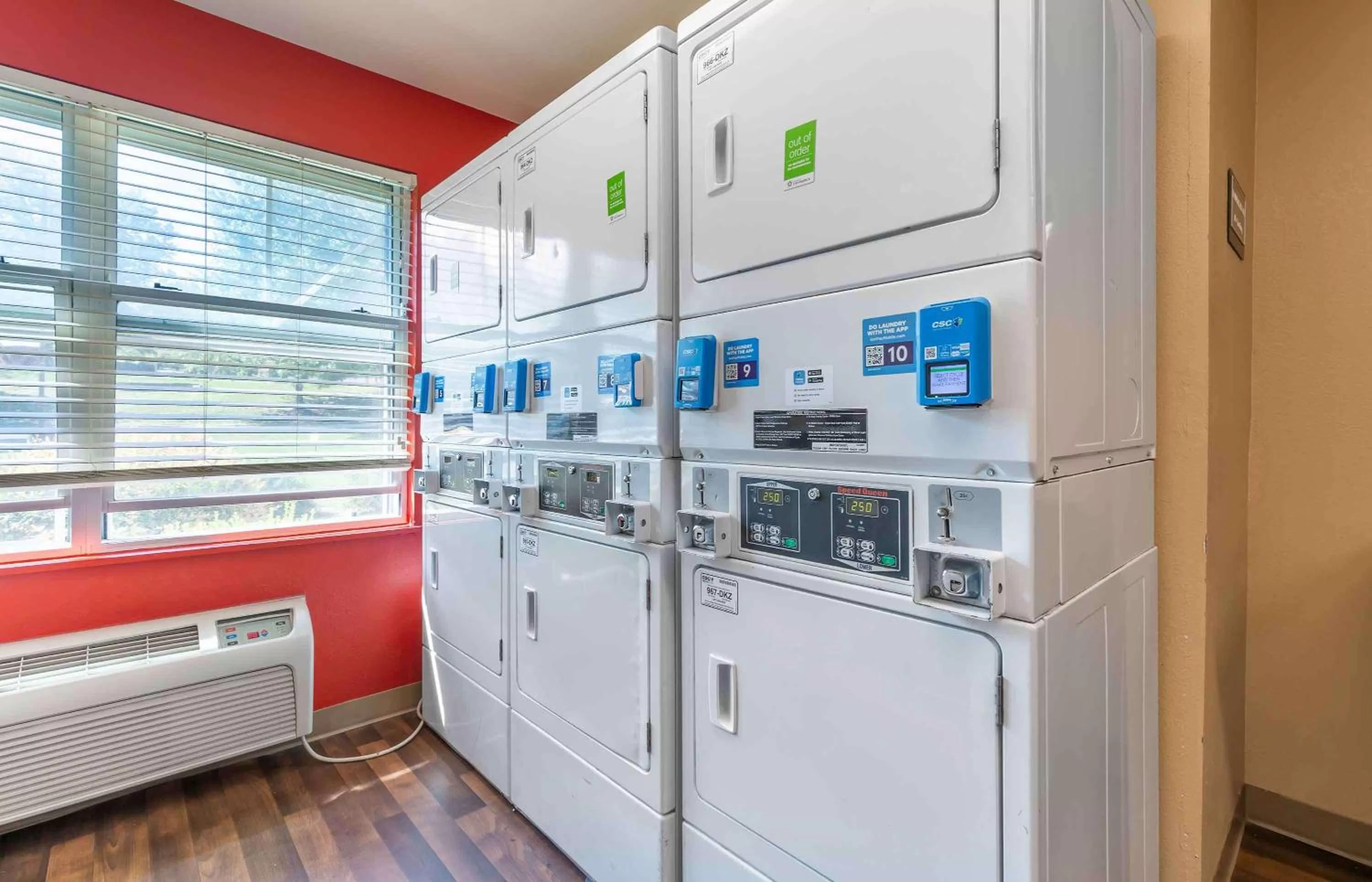 Property building in Extended Stay America Suites - Washington, DC - Gaithersburg - South