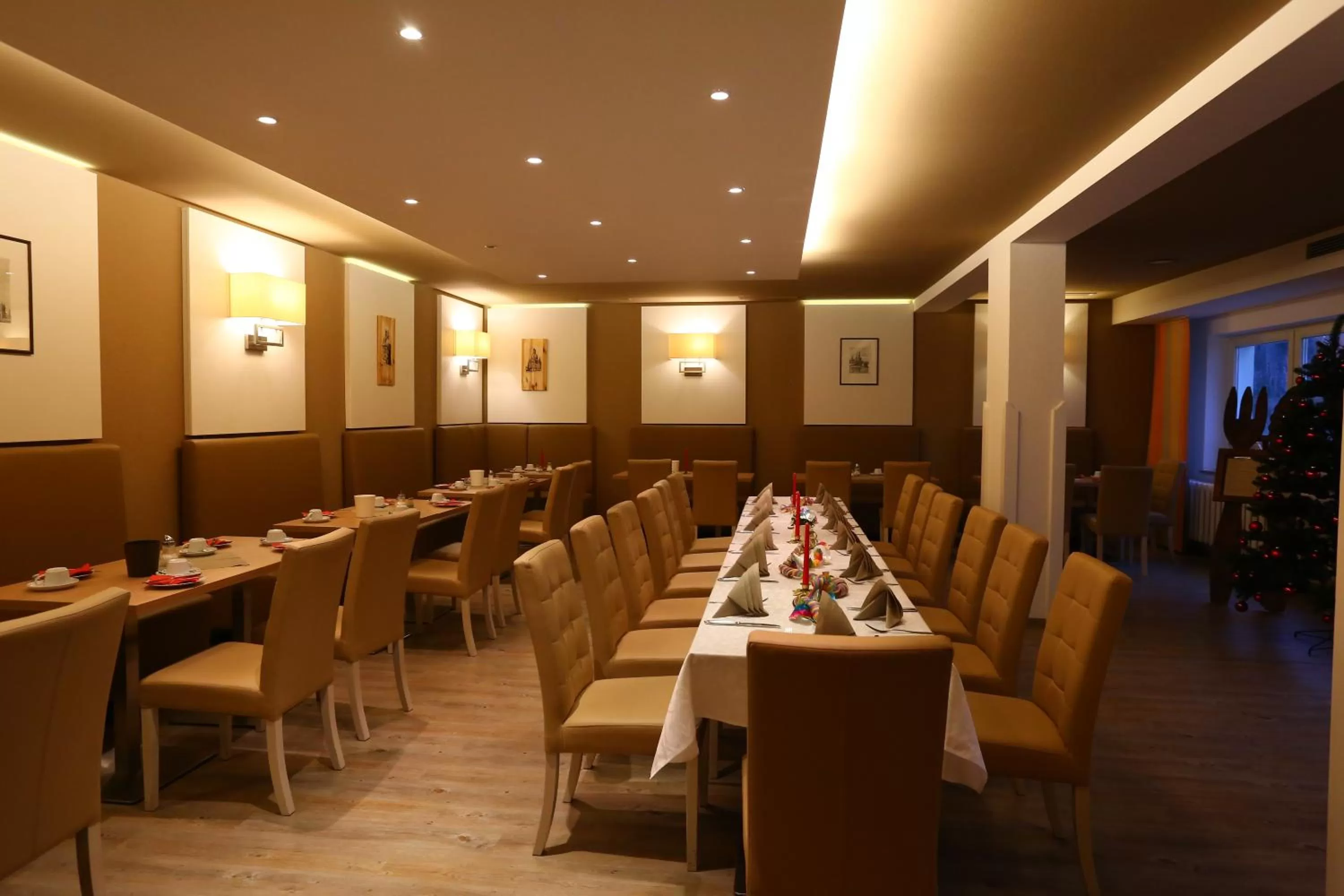 Restaurant/places to eat in Parkhotel Forsthaus