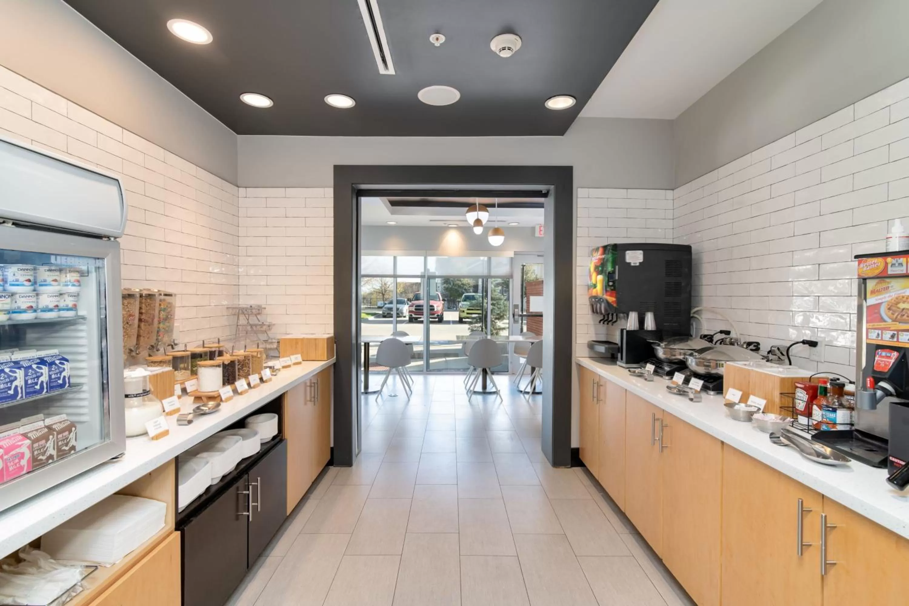 Breakfast in TownePlace Suites by Marriott Dallas McKinney