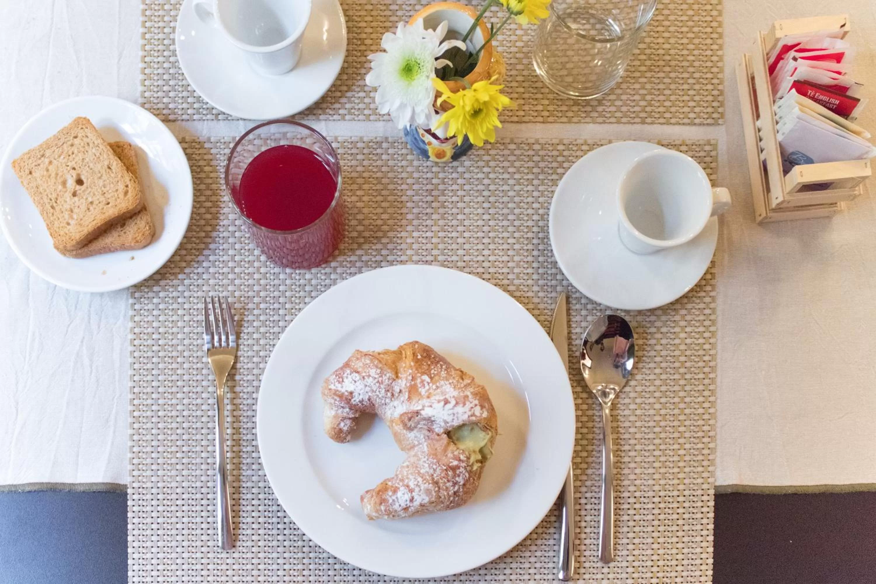 Breakfast in Donna Isa B&B