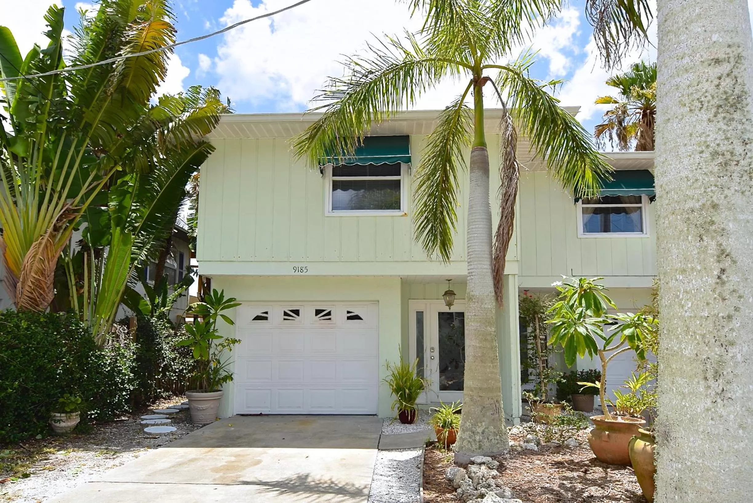 Property building in Turtle Beach Resort