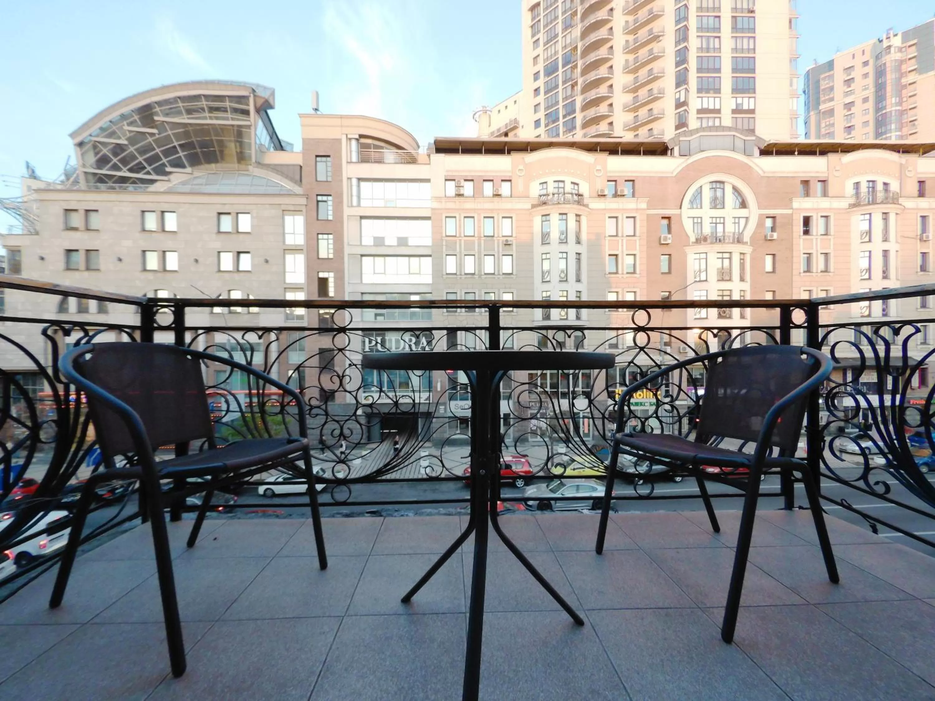 Balcony/Terrace in Mini hotel Non-Stop