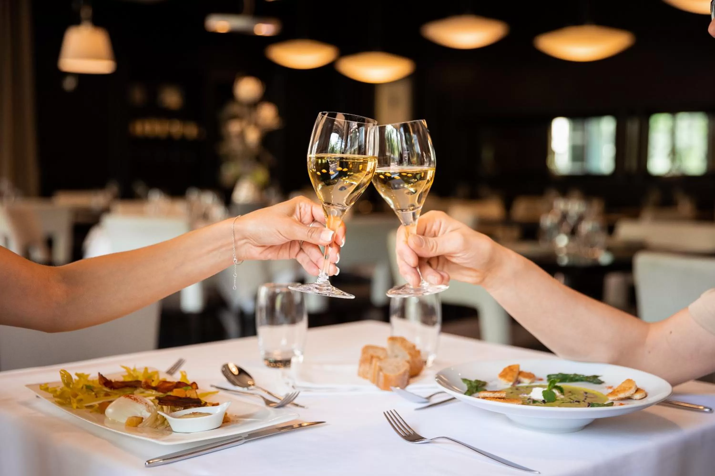 Restaurant/places to eat in Hôtel Diana Restaurant & Spa by HappyCulture