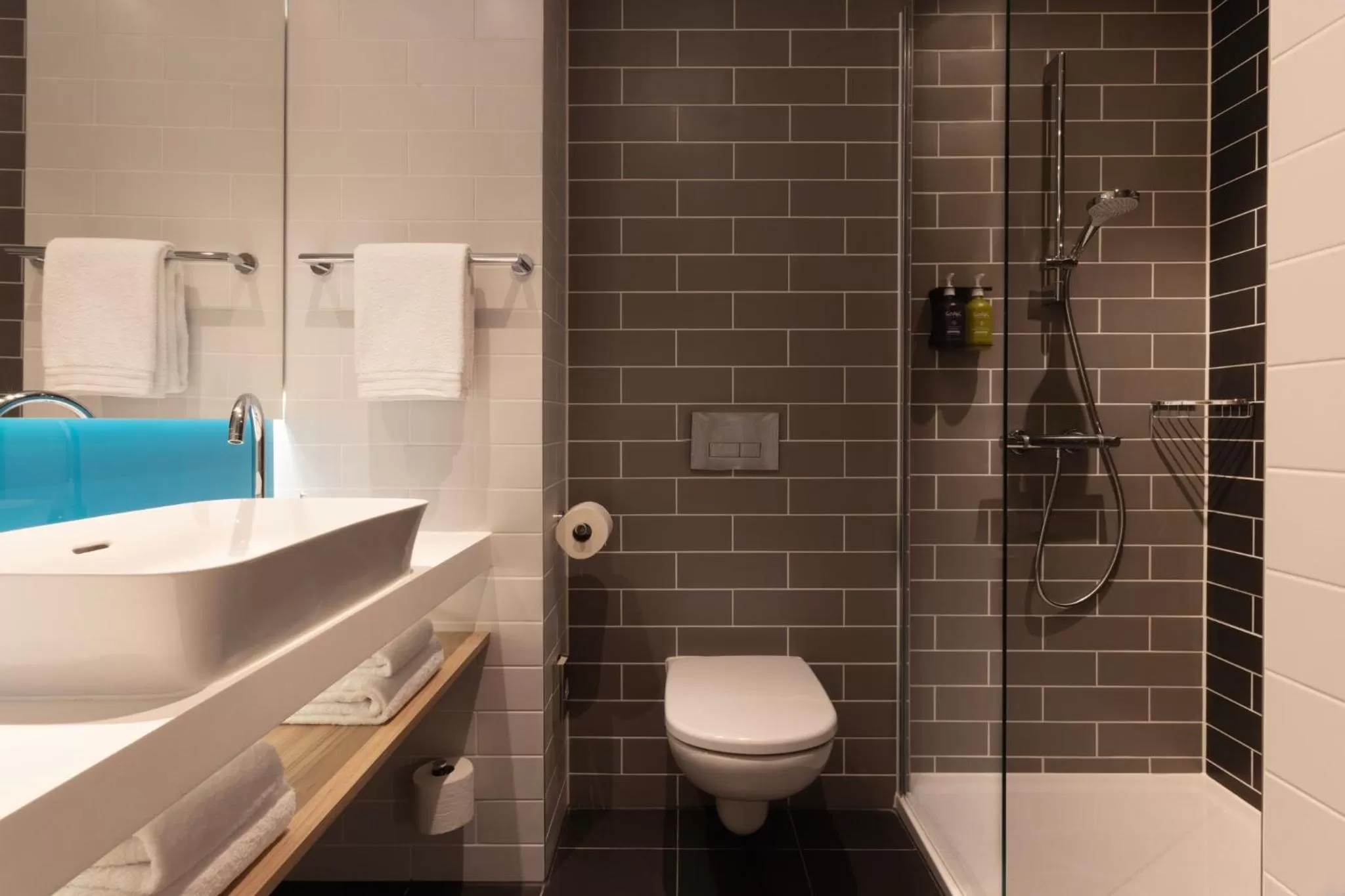Bathroom in Holiday Inn Express & Suites - Deventer by IHG