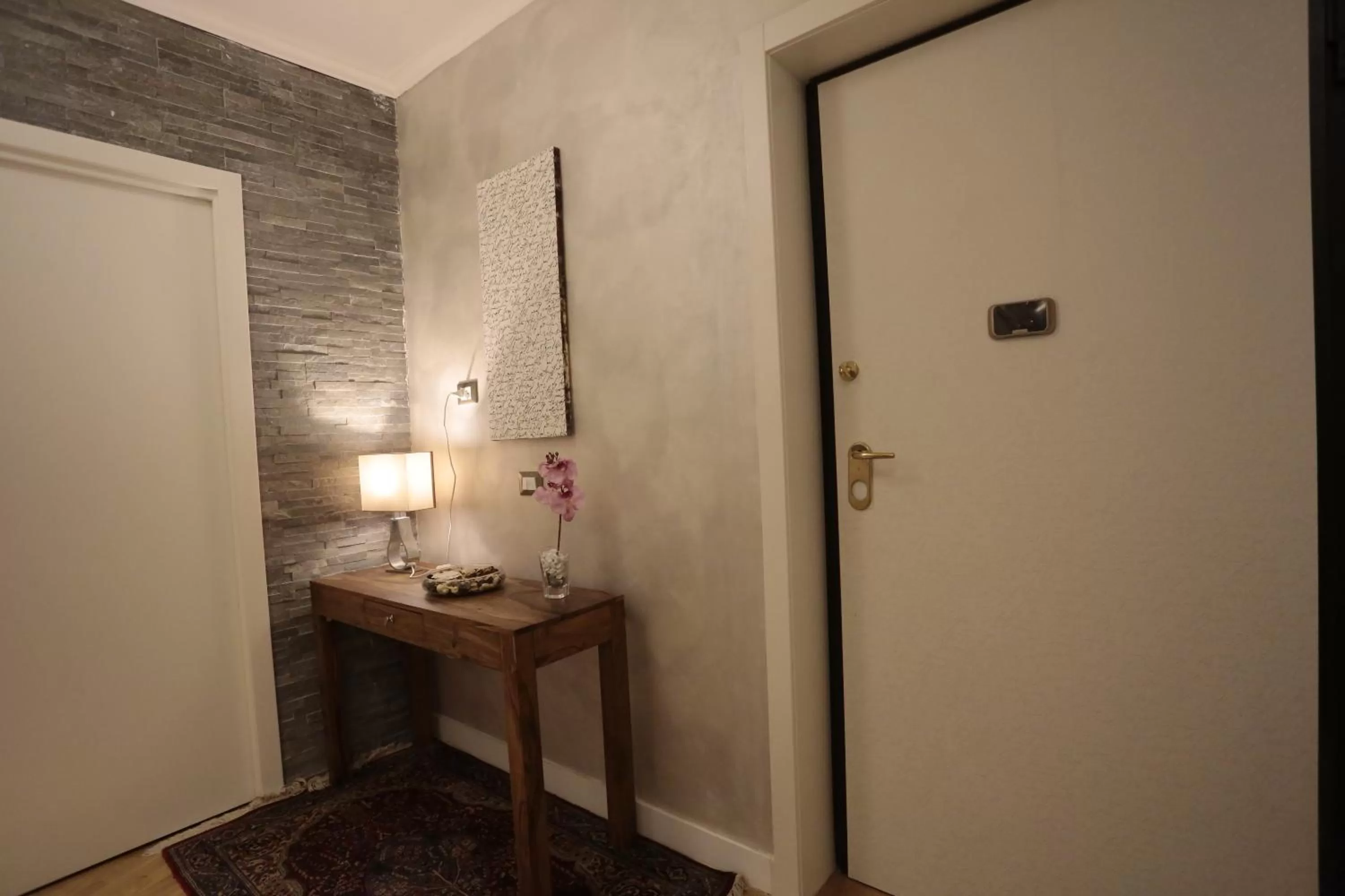 Decorative detail in Attico Volta B&B