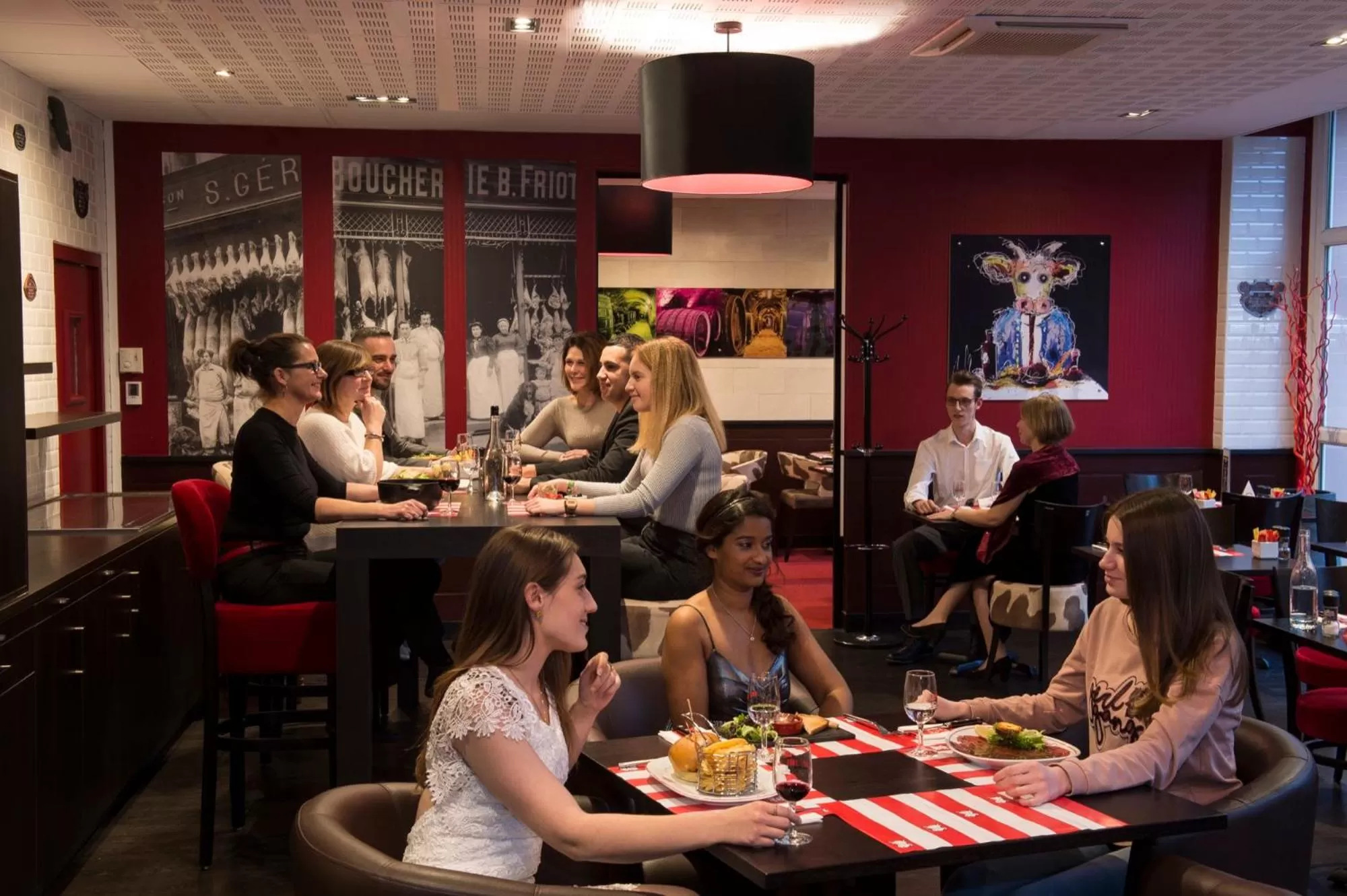 Restaurant/places to eat in ibis Metz Nord