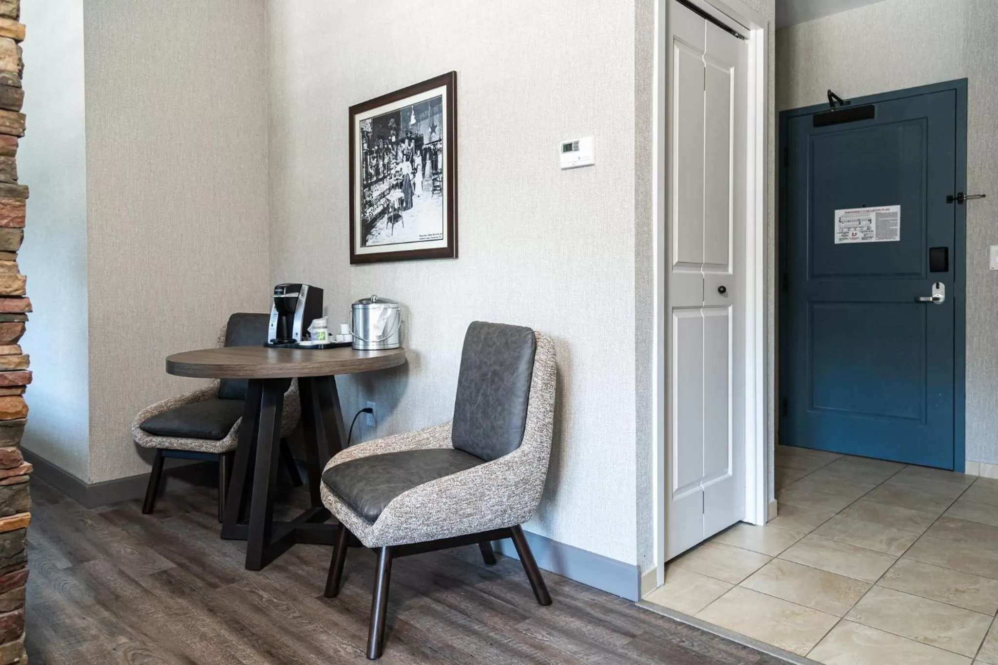 Photo of the whole room in Holiday Inn Resort Deadwood Mountain Grand by IHG