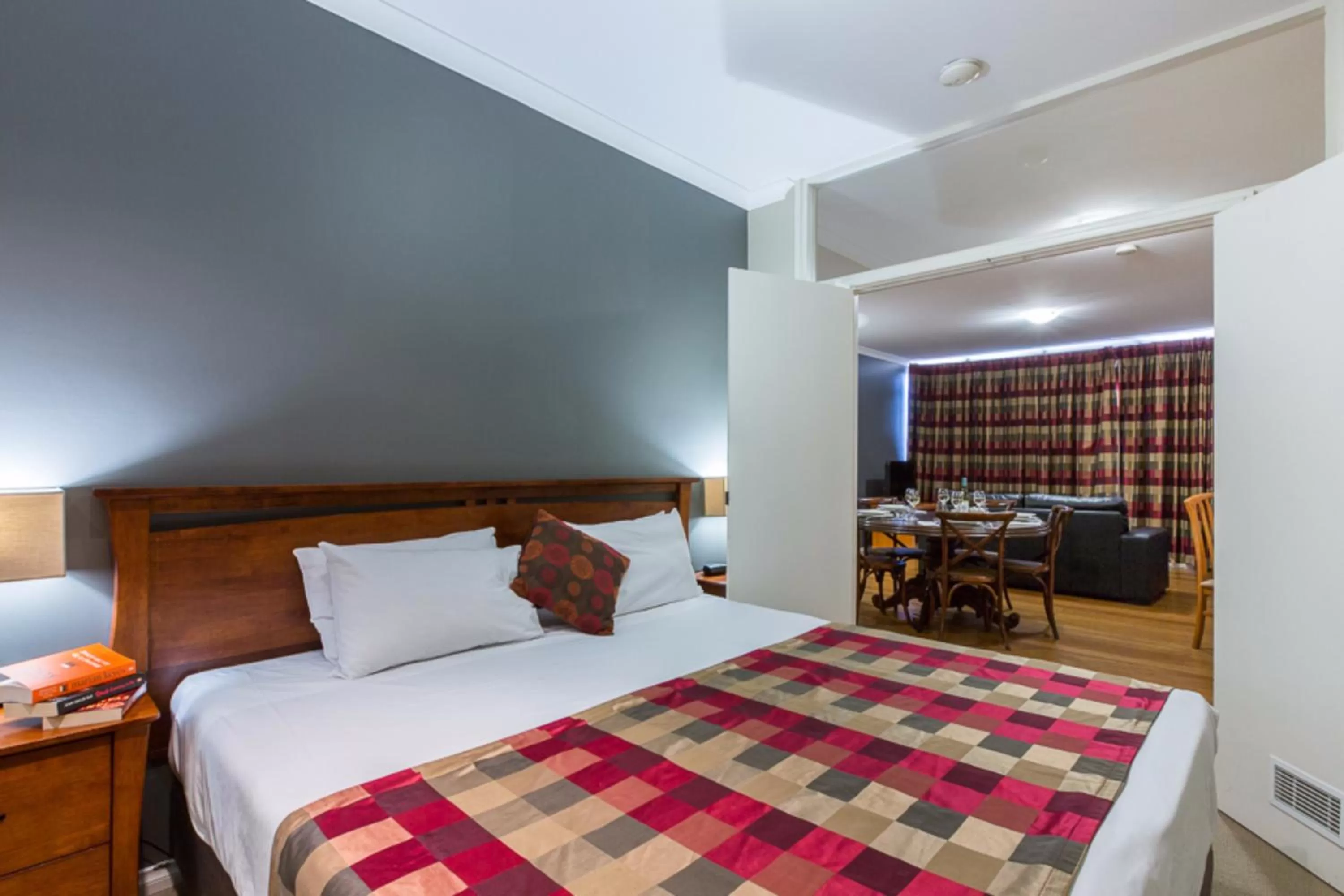 Other, Bed in Mont Clare Boutique Apartments