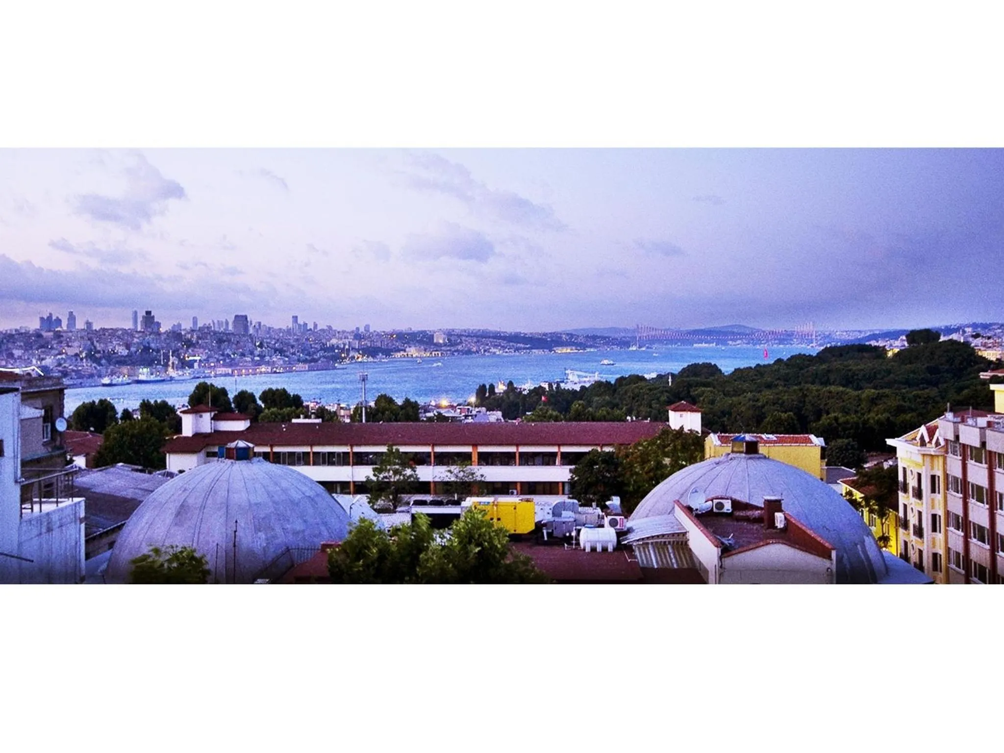 Restaurant/places to eat in Meddusa Hotel