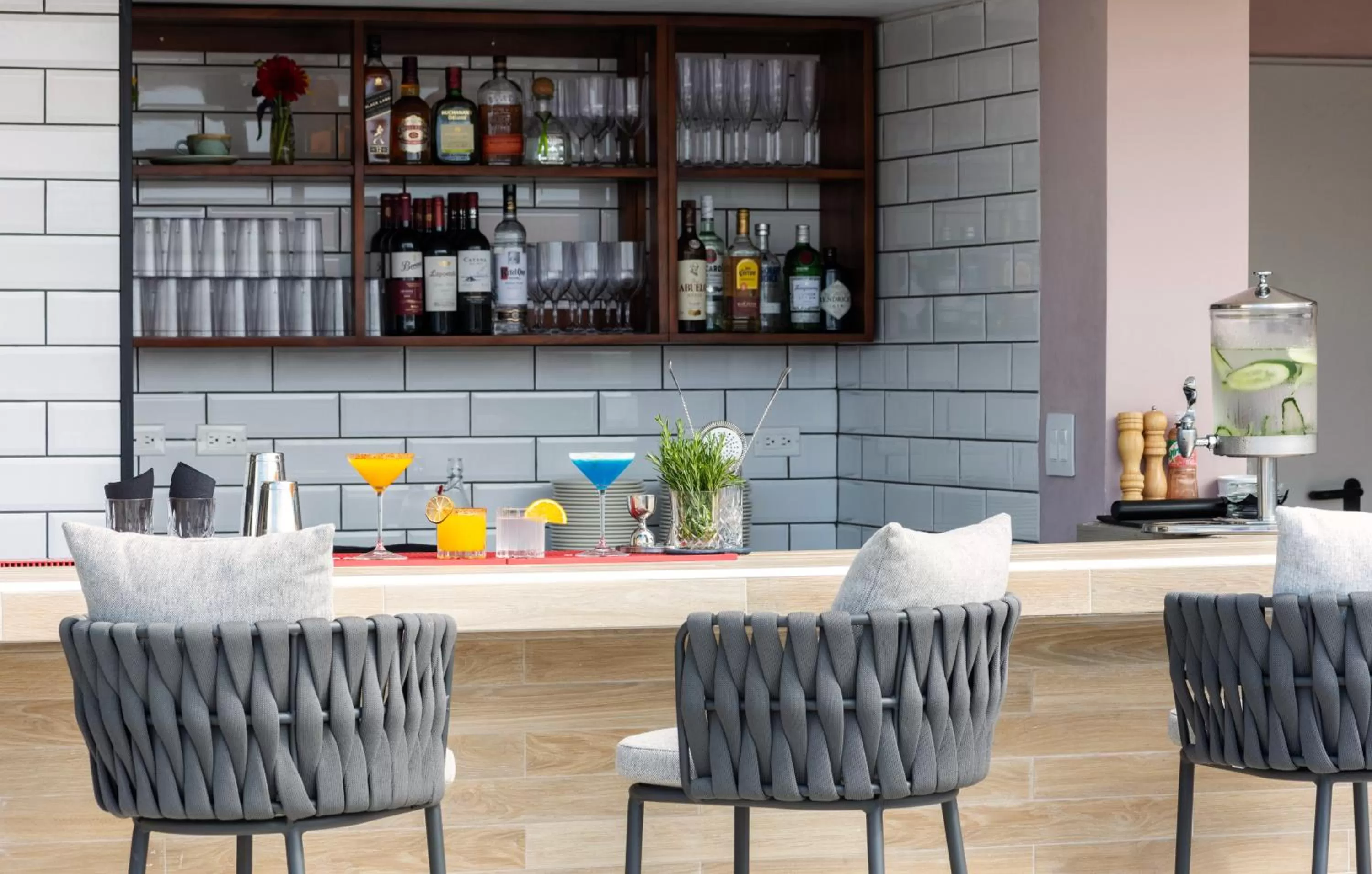 Swimming pool in Hotel La Compañía Casco Antiguo