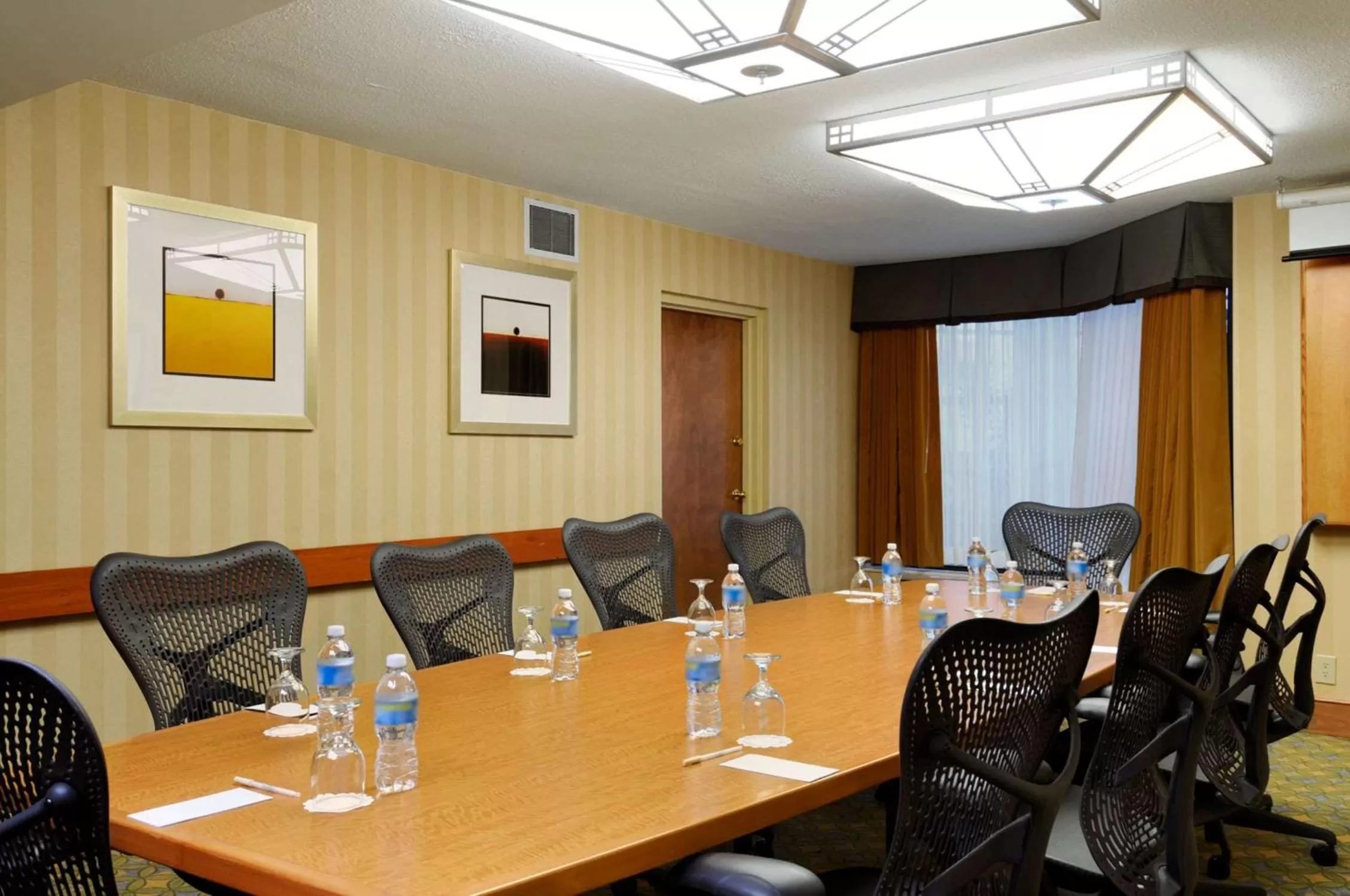 Meeting/conference room in DoubleTree by Hilton Murfreesboro