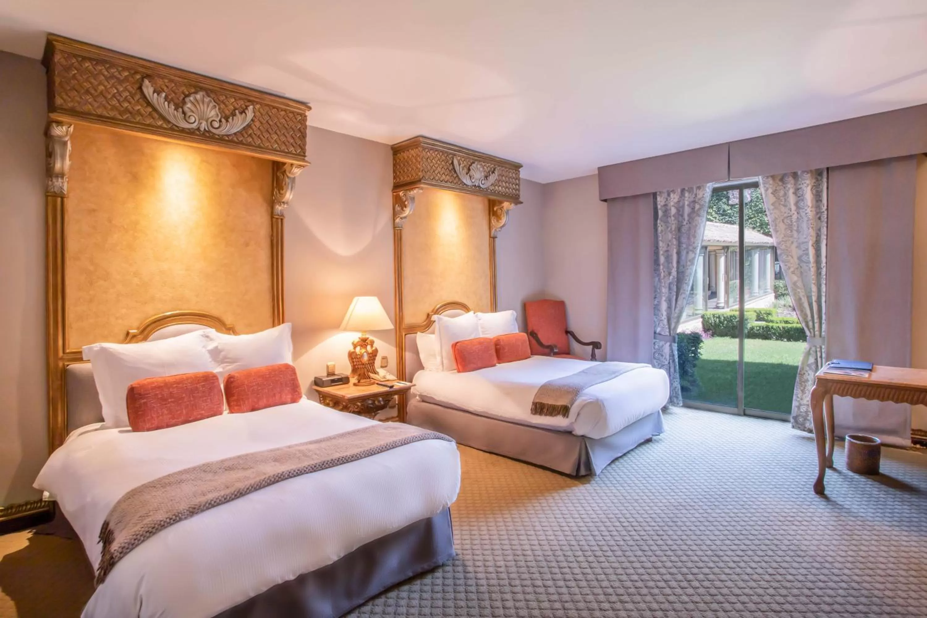 Master Suite Two Beds in Quinta Real Saltillo