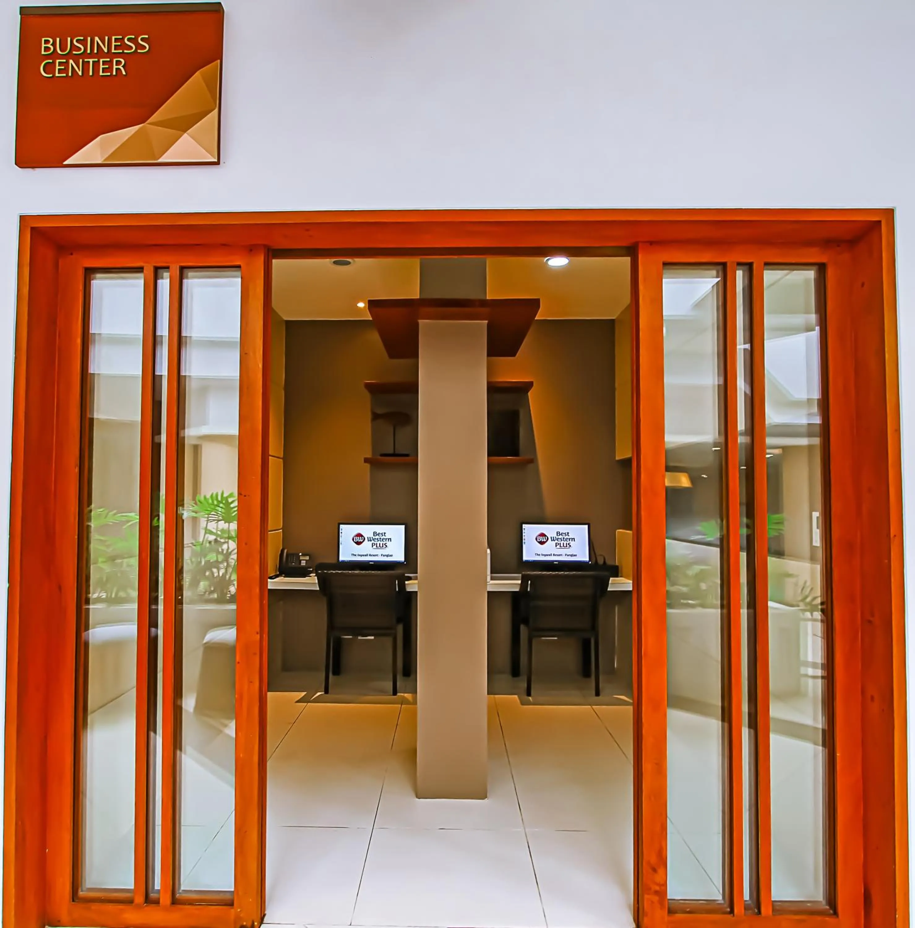 Business facilities in Best Western Plus The Ivywall Resort-Panglao