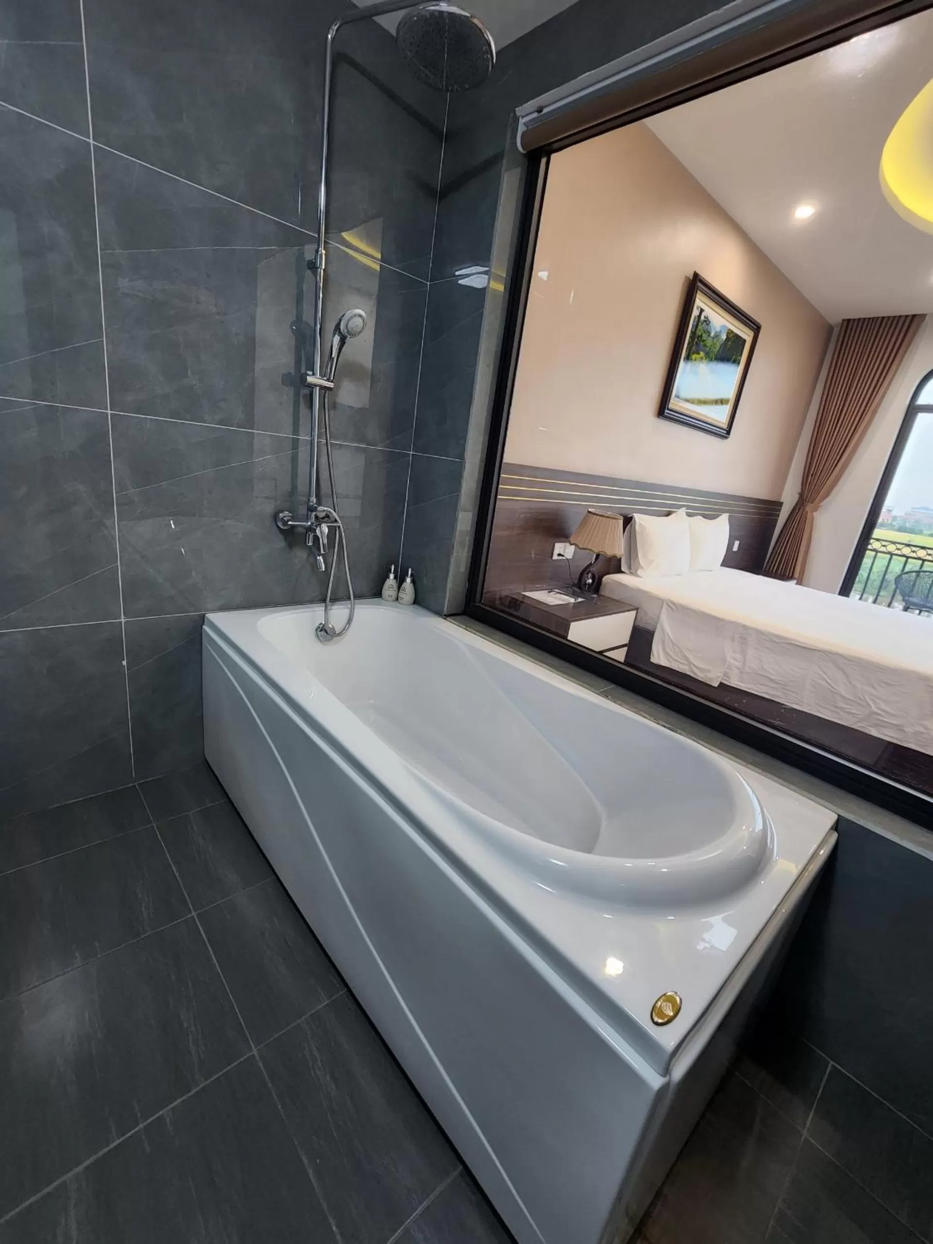 Bathroom in Lotus Hotel Ninh Bình