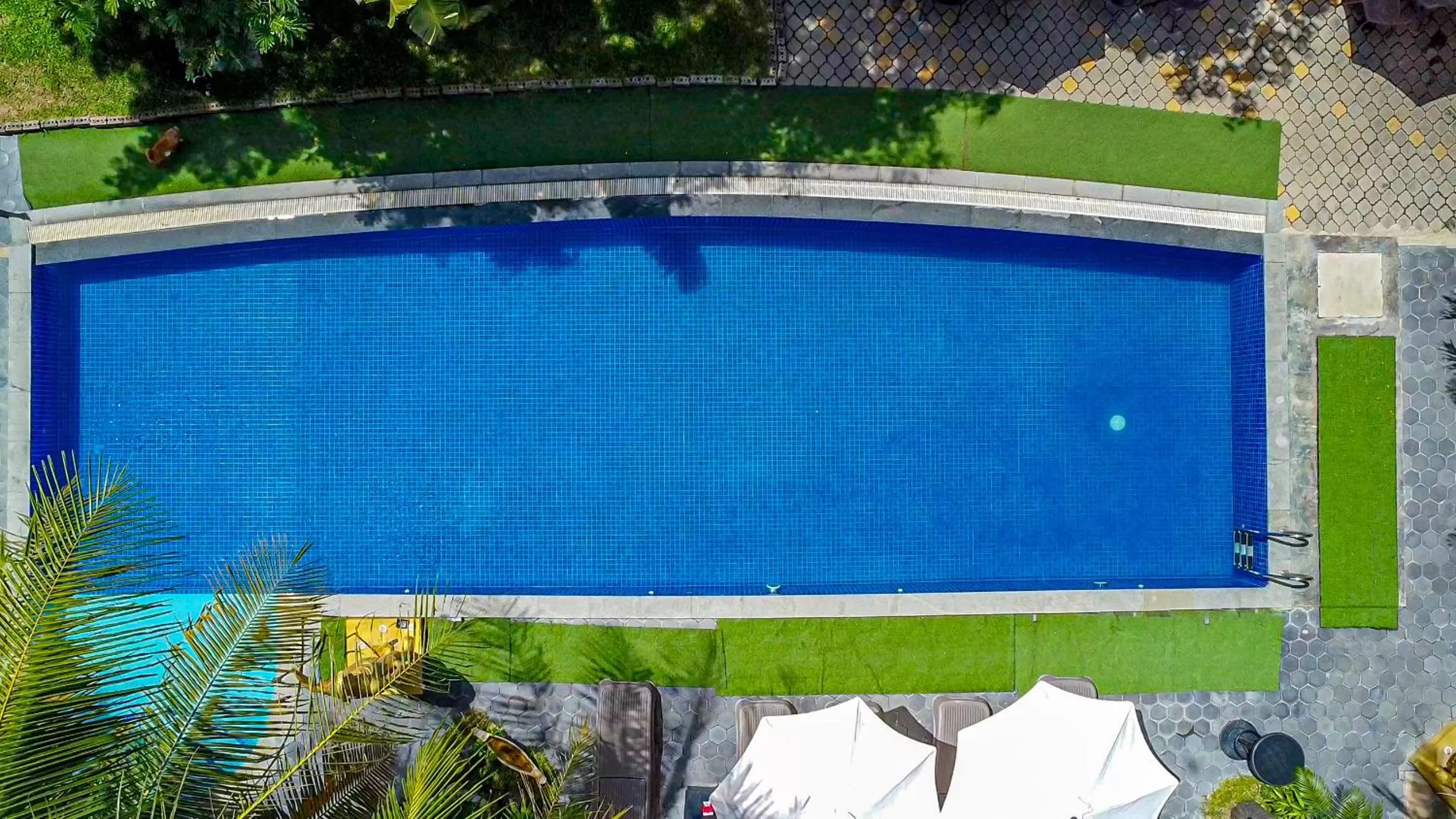 Swimming pool, Pool View in Samathi Lake Resort