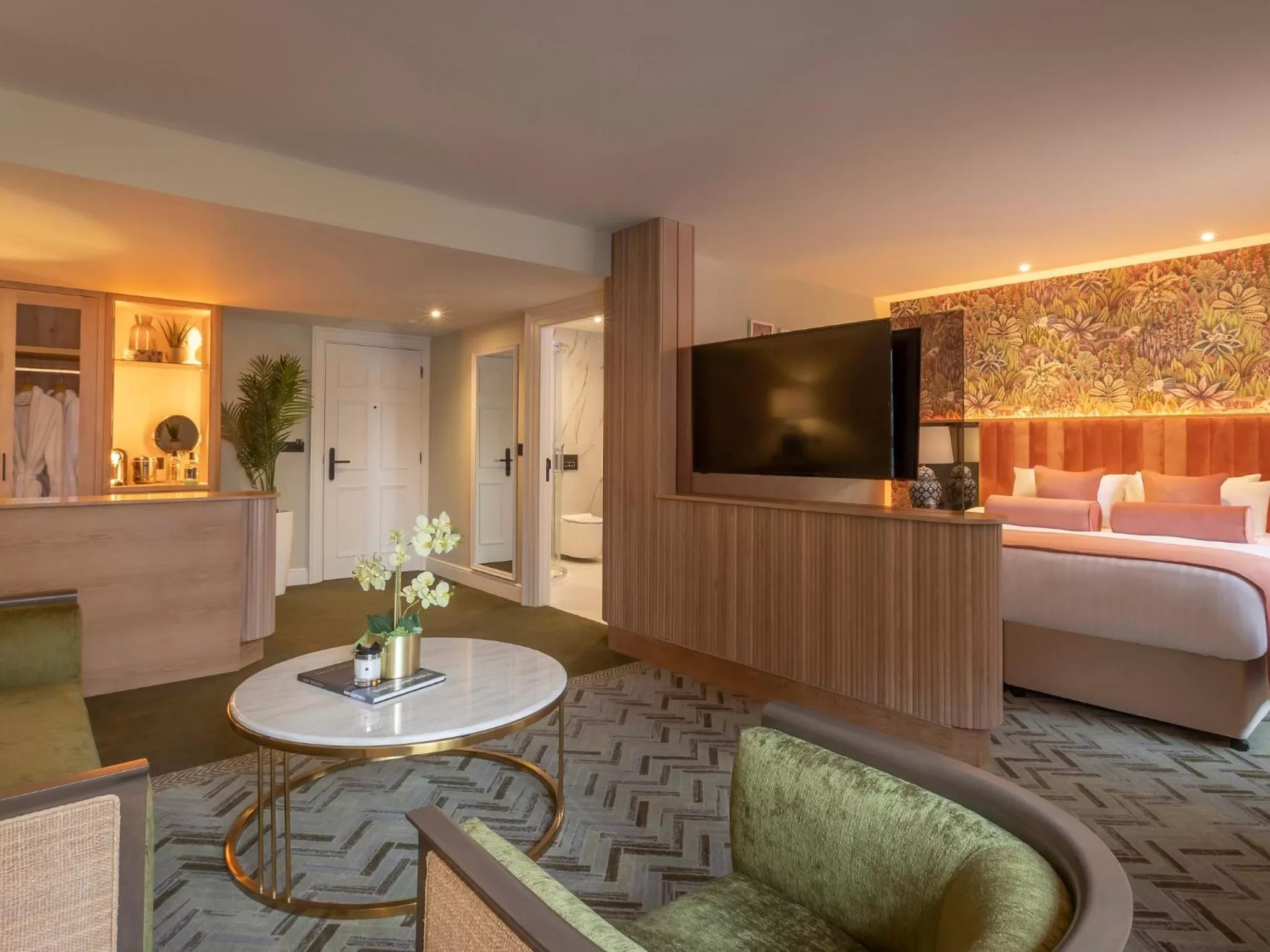 Photo of the whole room, Seating Area in Forster Court Hotel