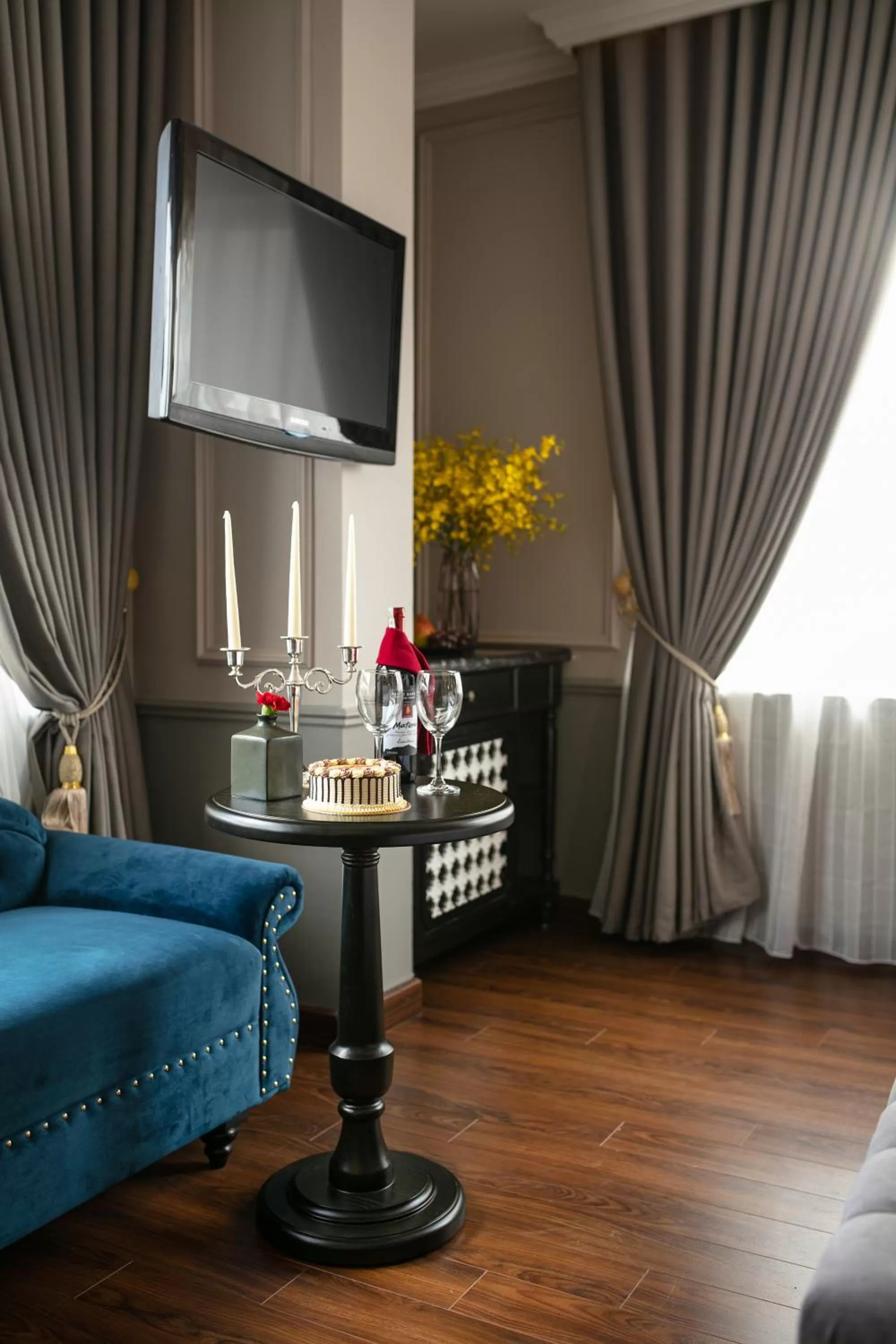 Communal lounge/ TV room in Imperial Hotel & Spa