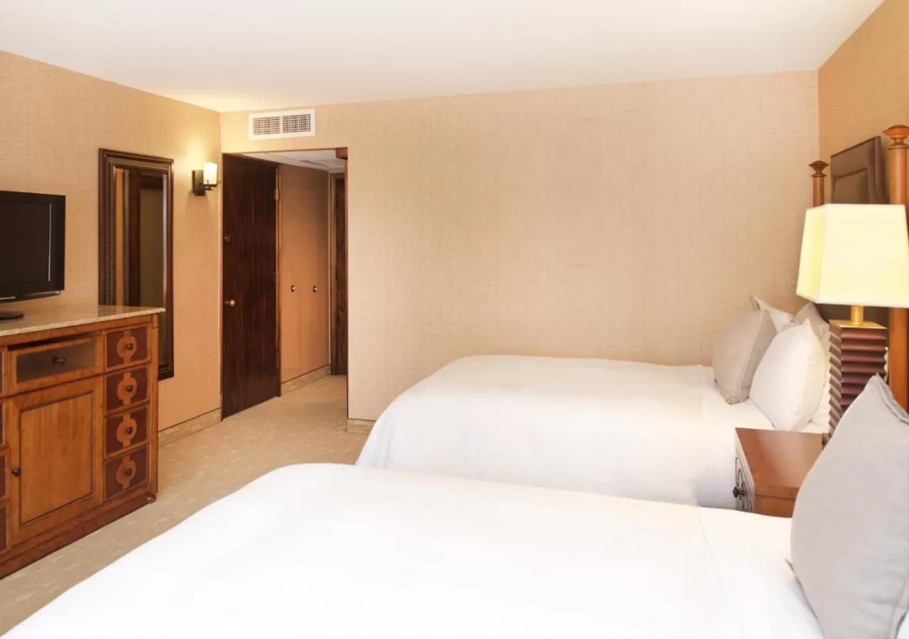 Bed in Lake Arrowhead Resort & Spa