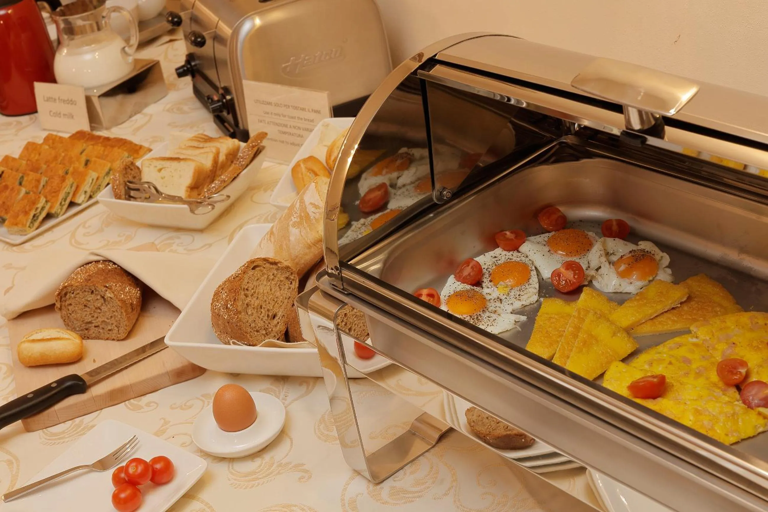 Breakfast in Hotel Michelangelo